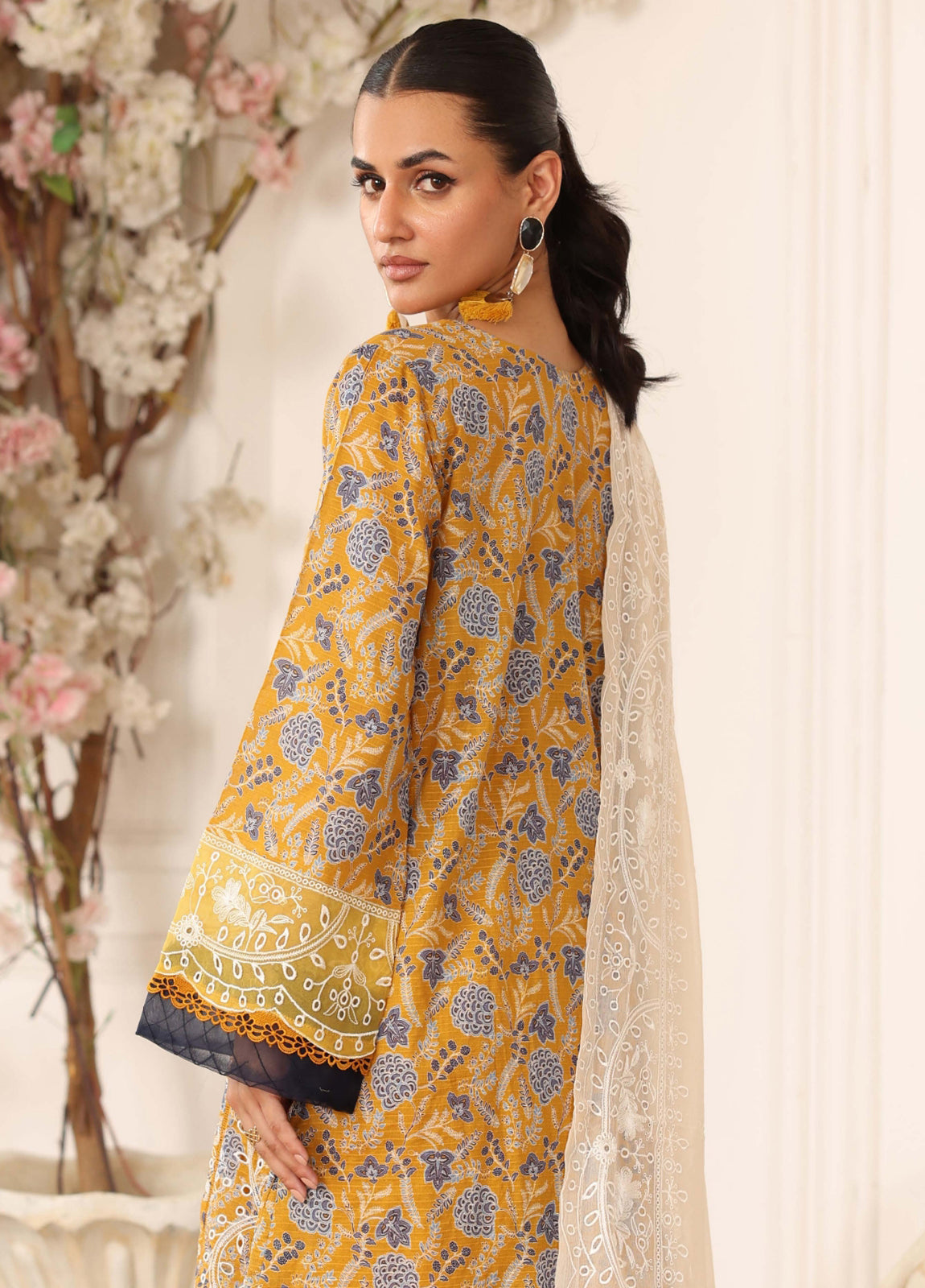 Afsheen By Johra Embroidered Chikankari Lawn Unstitched 3Pcs