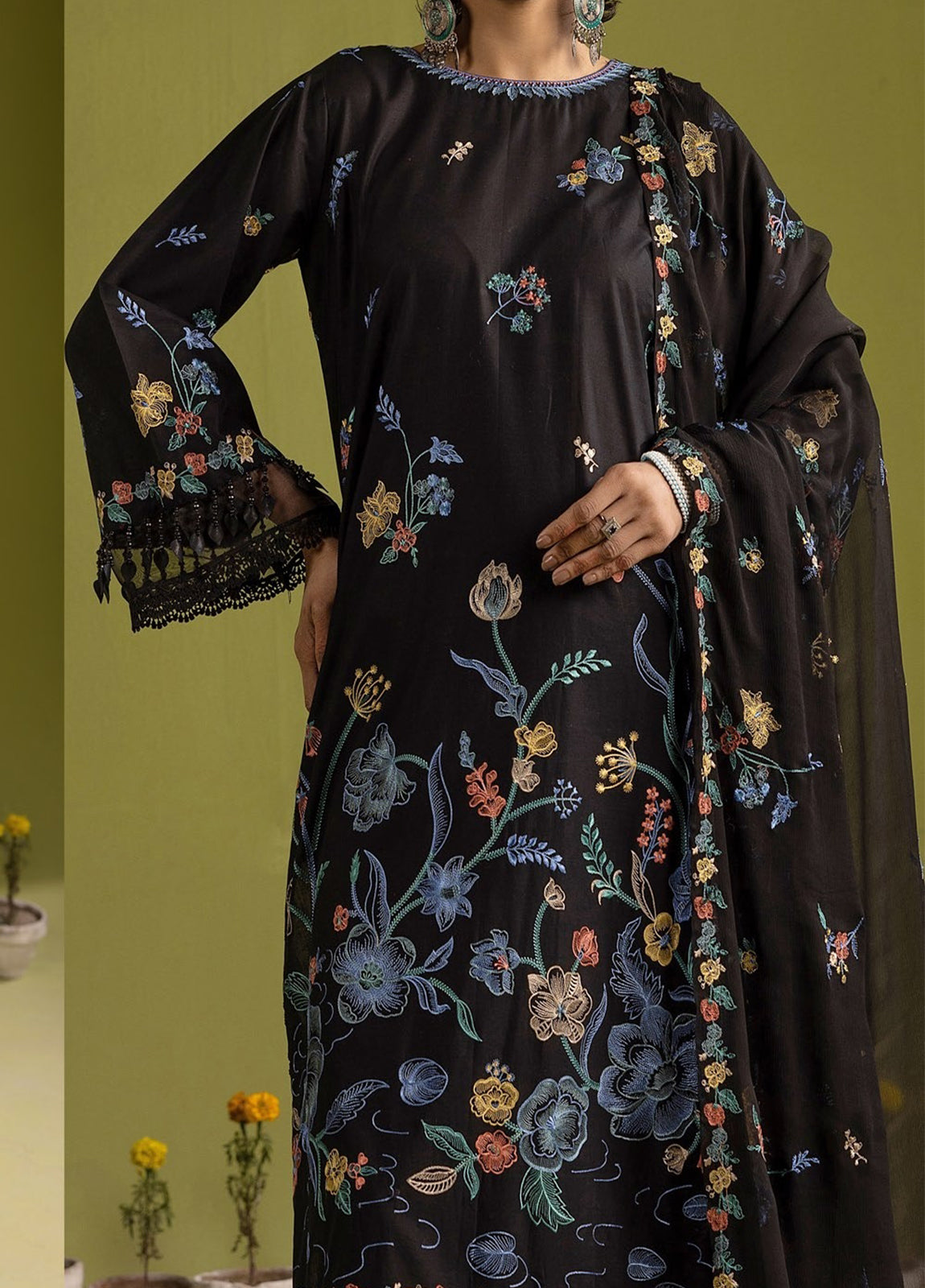 Gul-E-Bahaar By Khoobsurat Embroidered Lawn Unstitched 3pcs