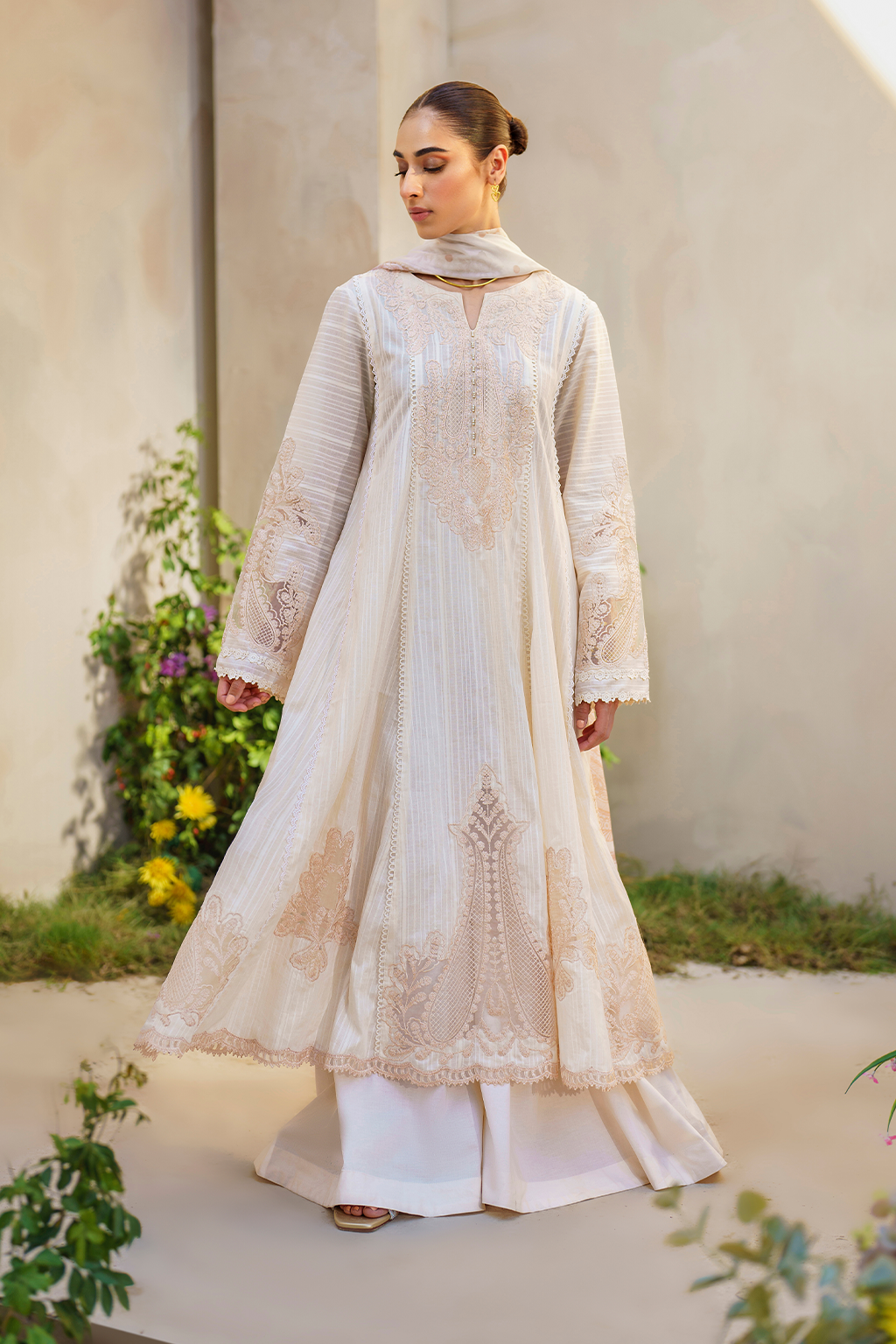 Iznik Festive Lawn Embroidered Unstitched 3pcs - Jotey