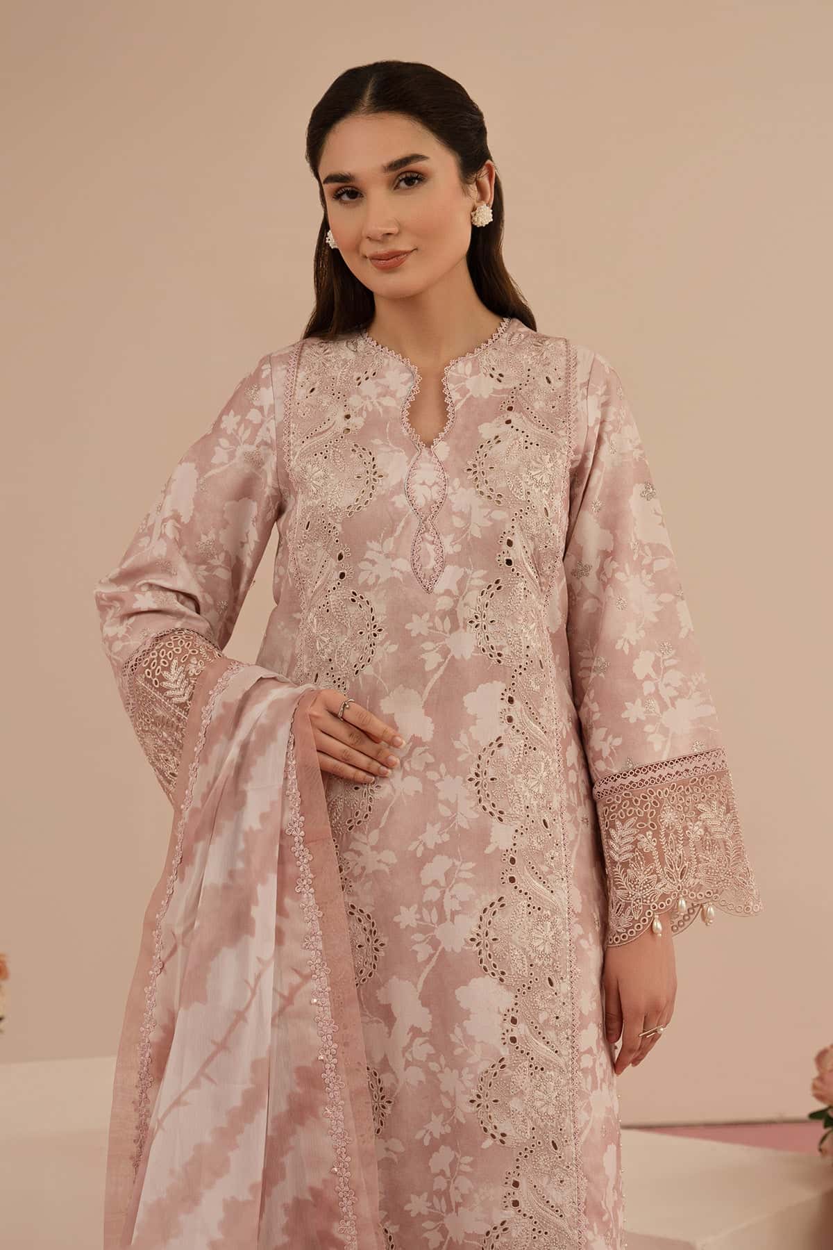 Floral Charm By Afrozeh Embroidered Lawn Unstitched 3pcs