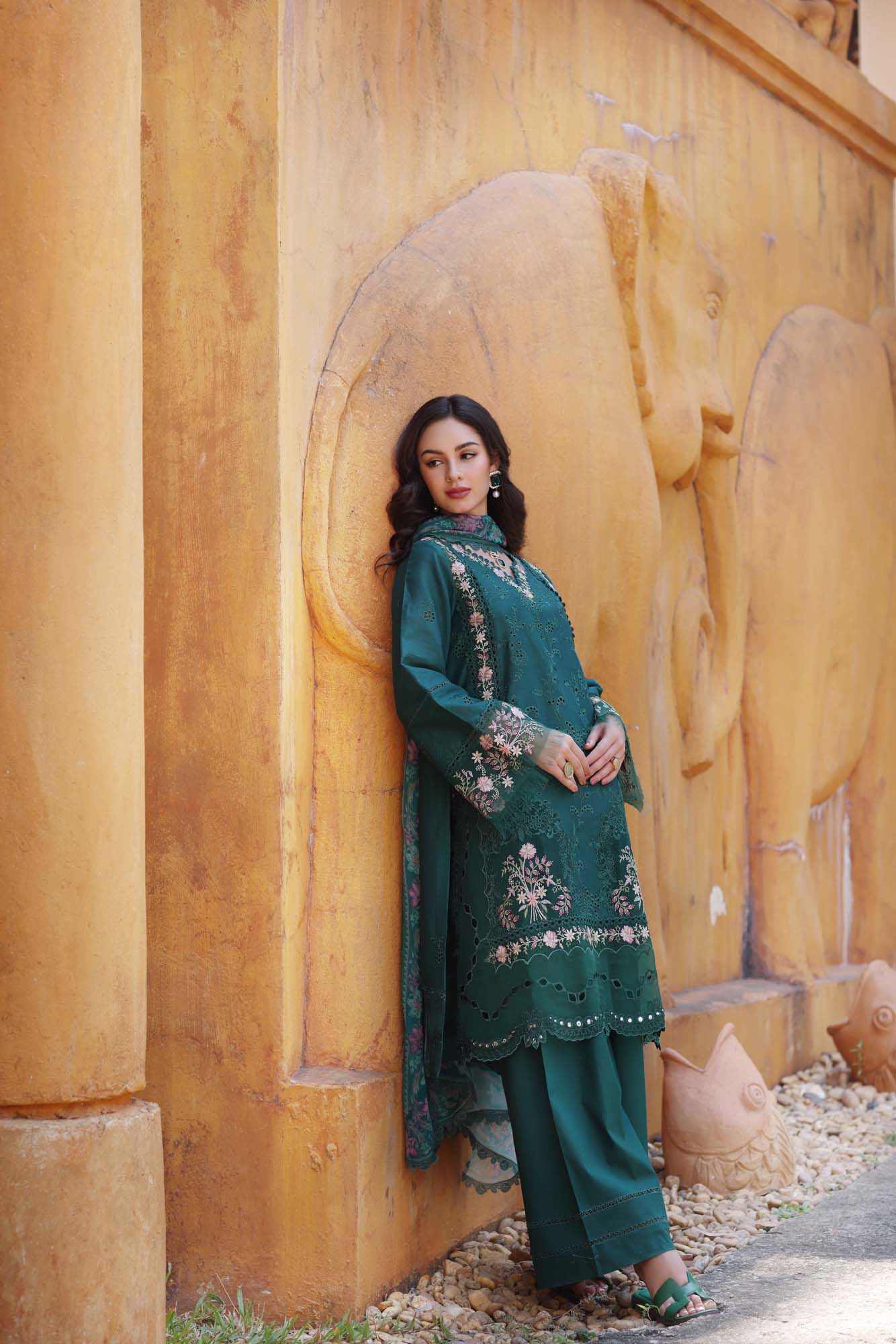 Noor By Saadia Asad Eid Luxury Handwork Laserkari'25 Unstitched 3pcs