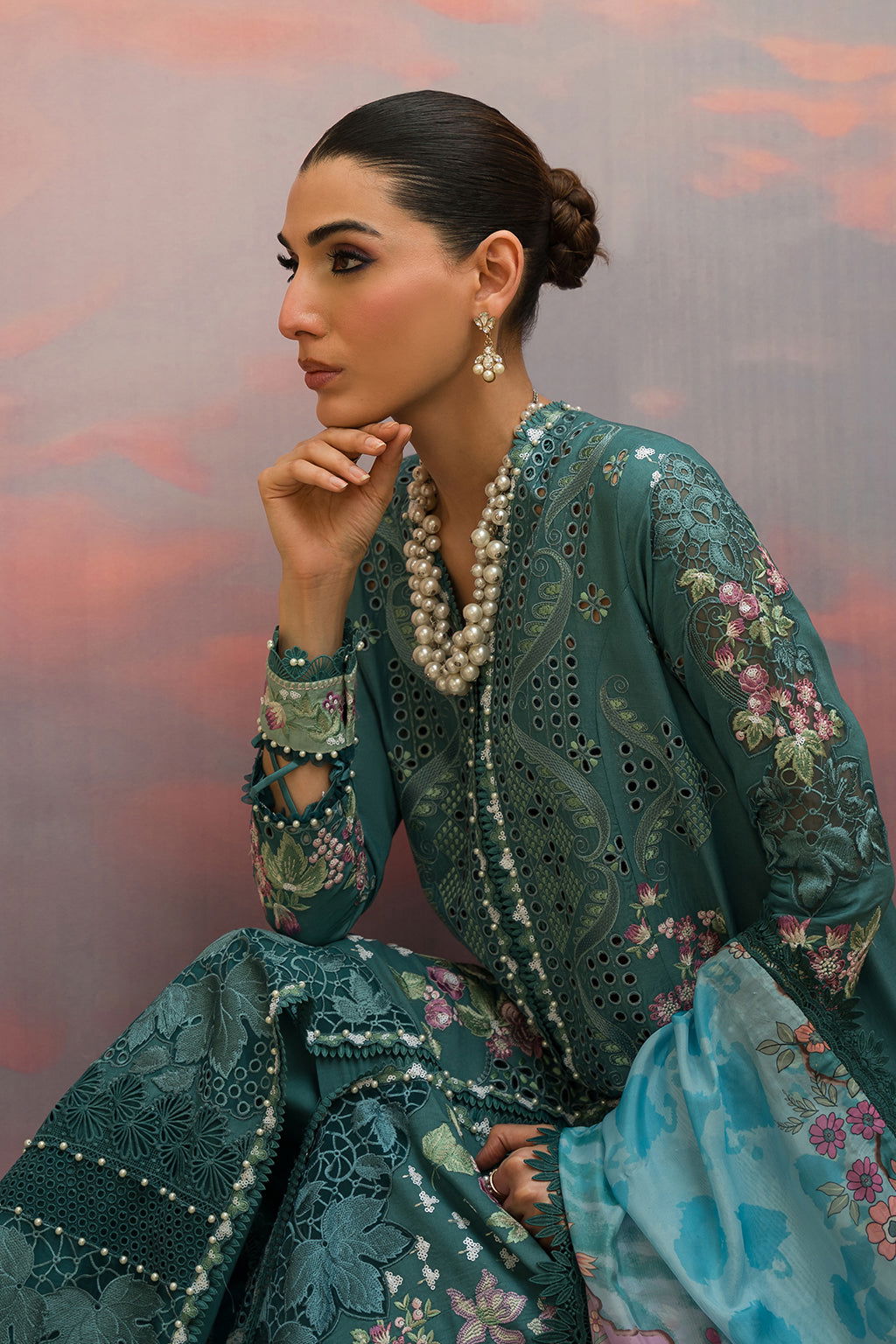 Afrozeh The Painted Garden Unstitched Lawn 3pcs - Jotey