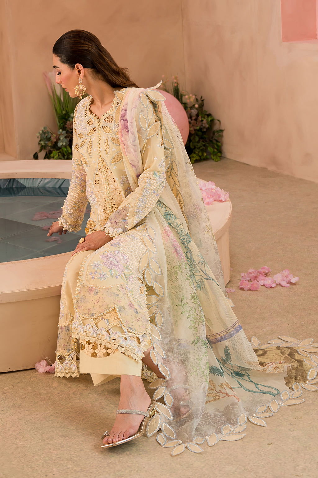 Afrozeh The Painted Garden Unstitched Lawn 3pcs - Jotey