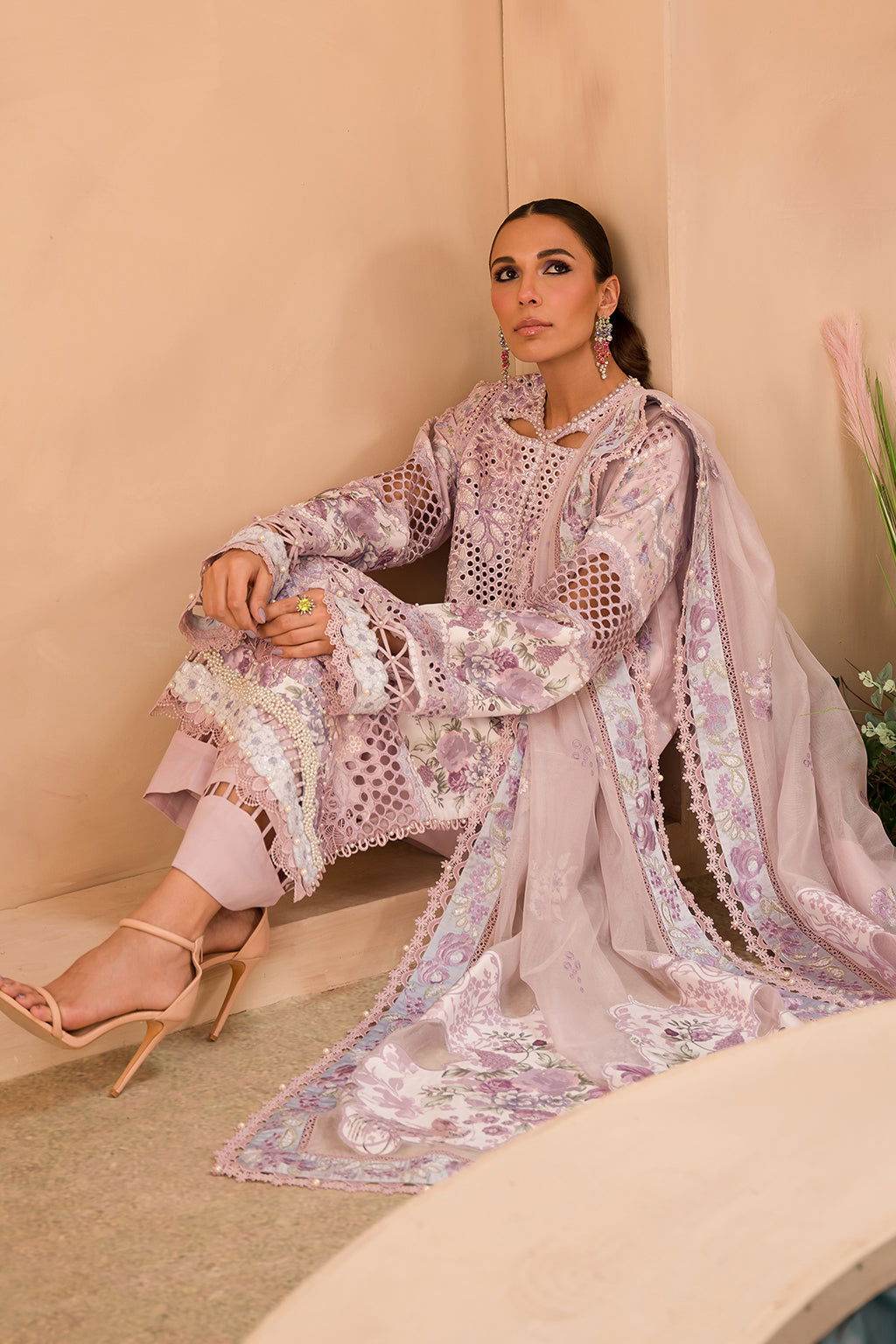 Afrozeh The Painted Garden Unstitched Lawn 3pcs - Jotey