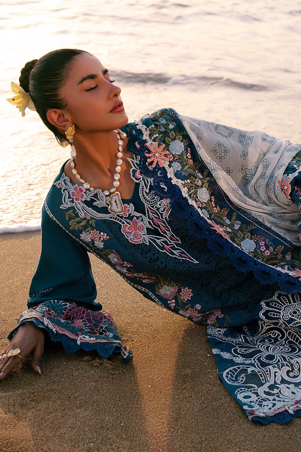 AJR Dastan Embroidered Luxury Lawn Unstitched 3pcs - Jotey