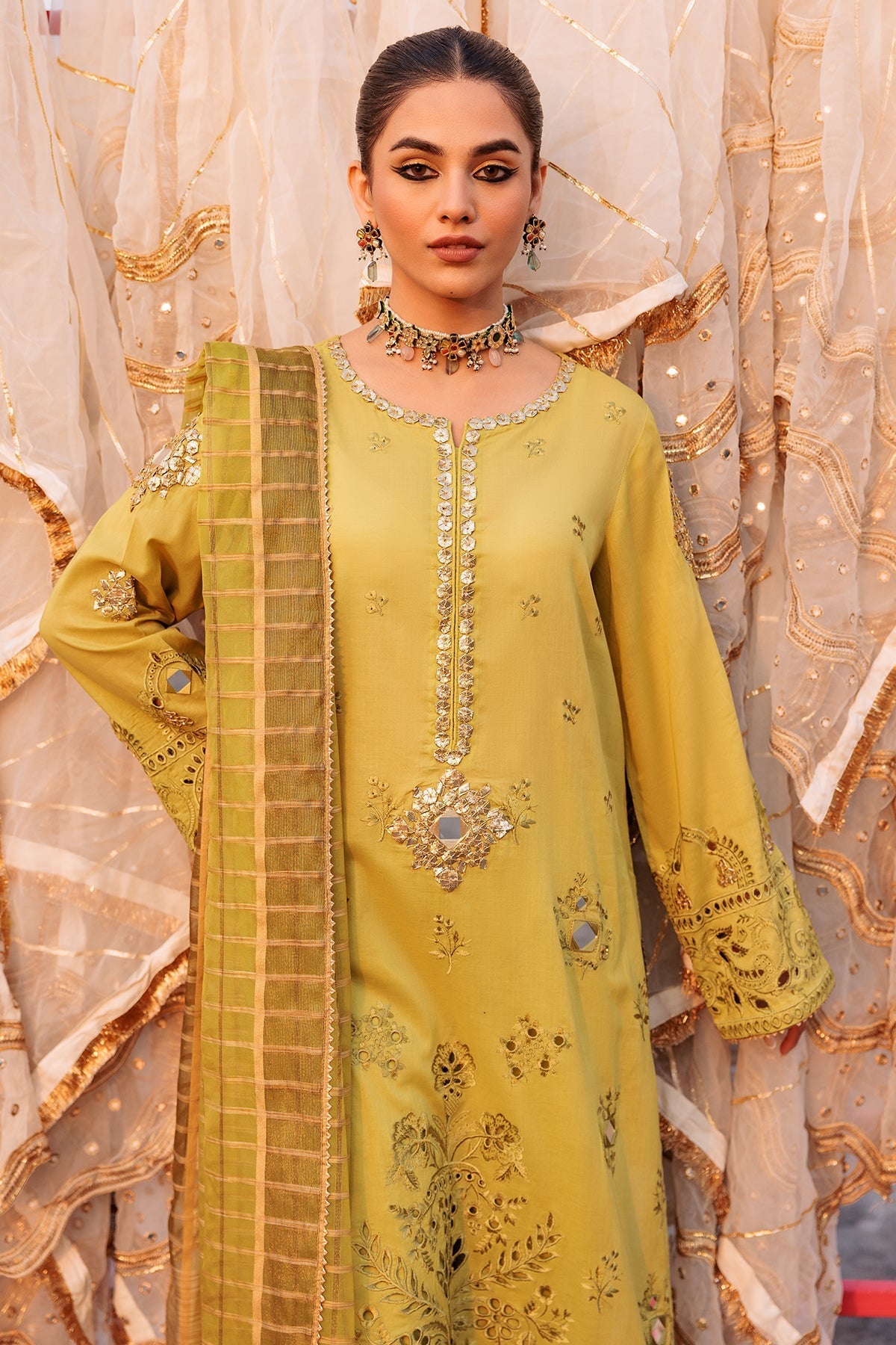 Charizma Eid Edit Vol-01 Embroidered Lawn 3pcs - Jotey