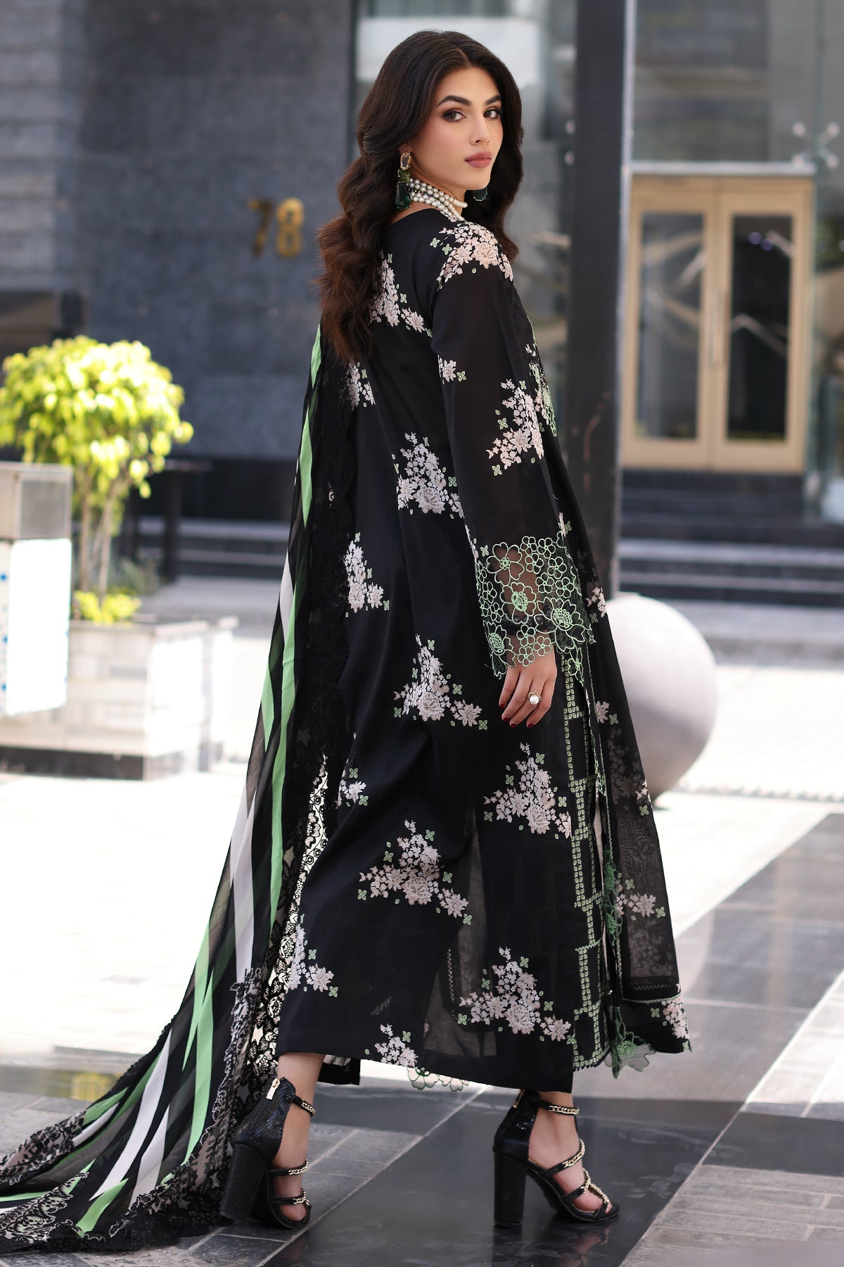 Charizma Rang E Bahar Embroidered Lawn 3pcs - Jotey