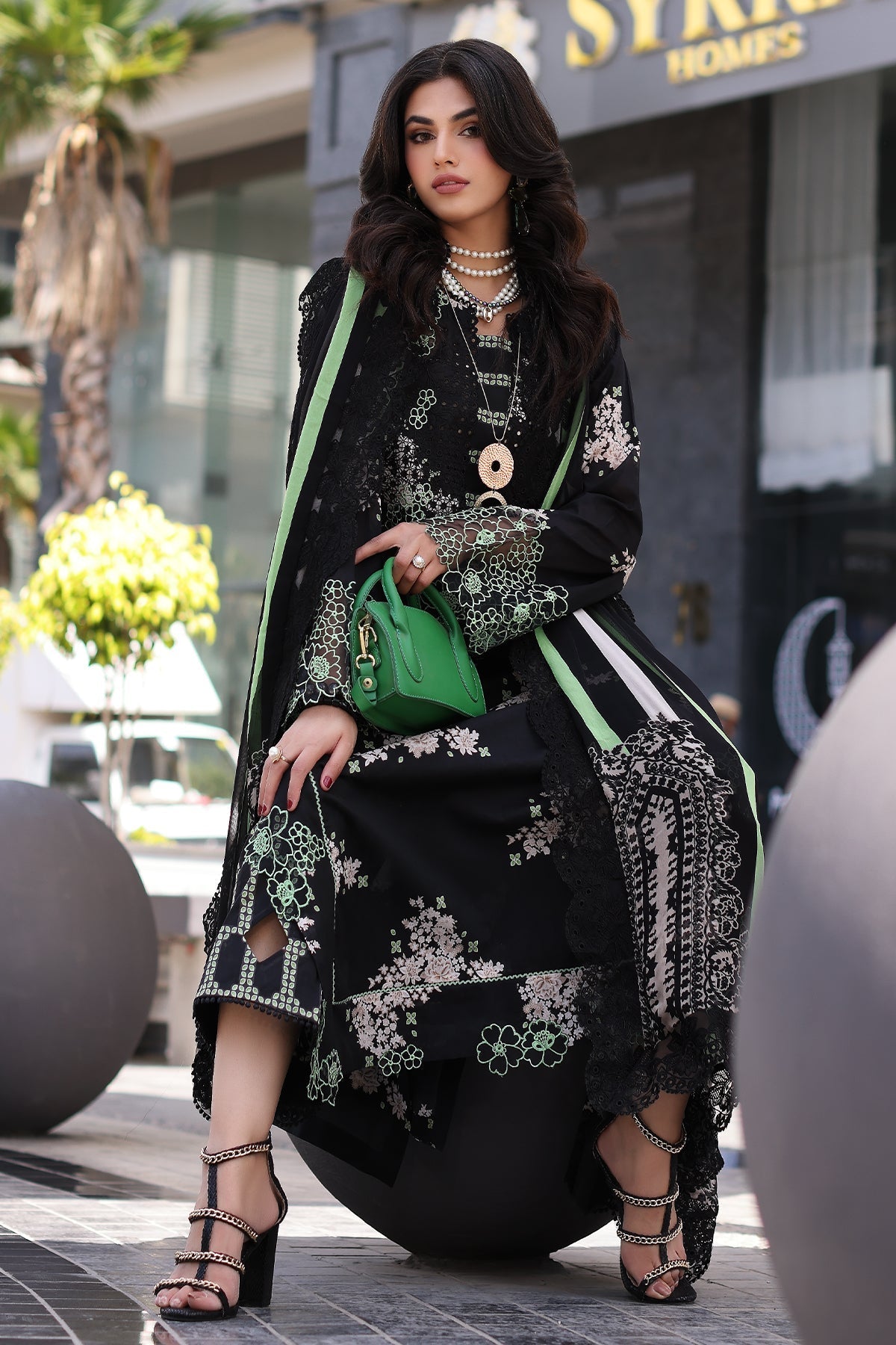 Charizma Rang E Bahar Embroidered Lawn 3pcs - Jotey