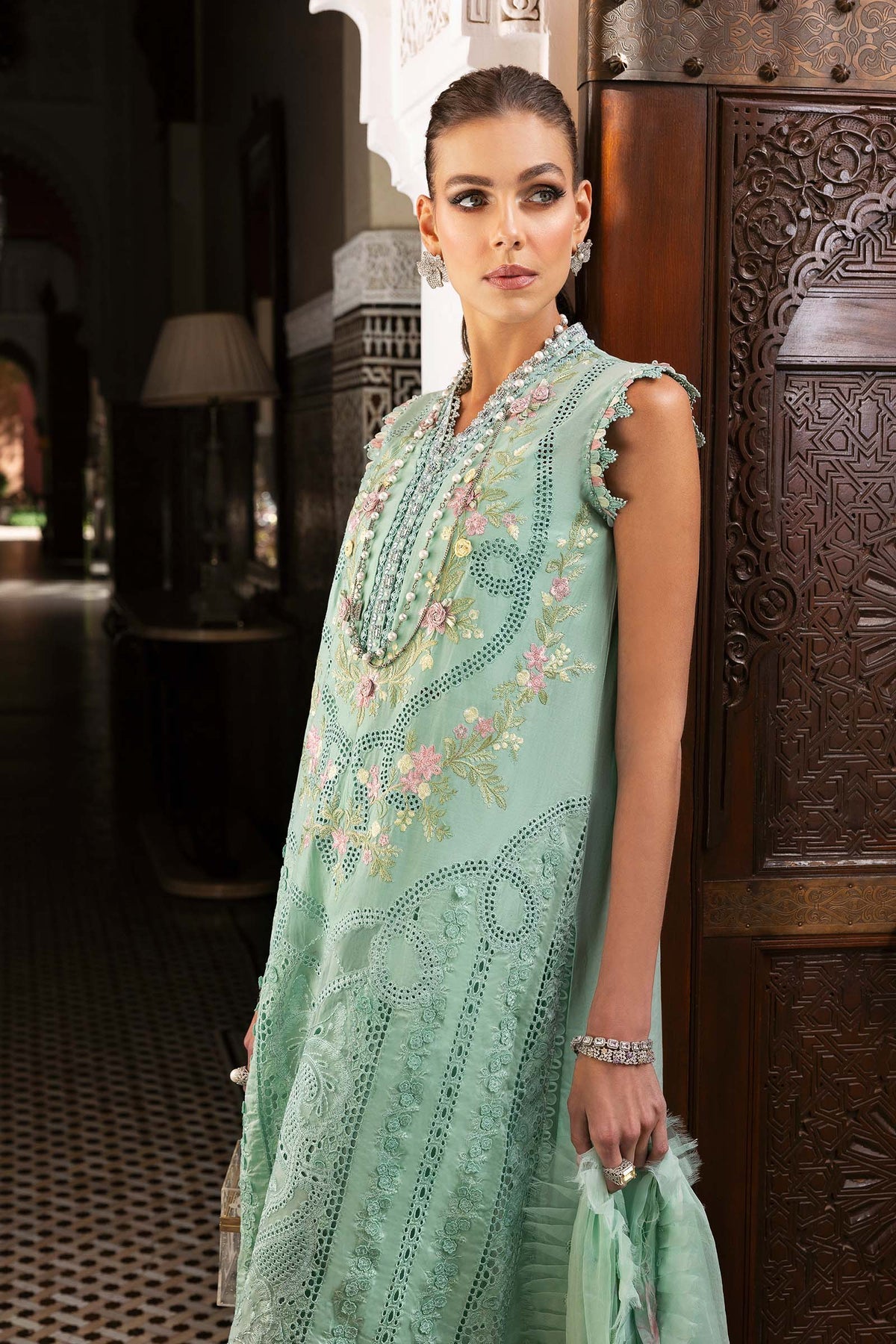 Maria B. Lawn Vol-25 Embroidered Unstitched 3pcs