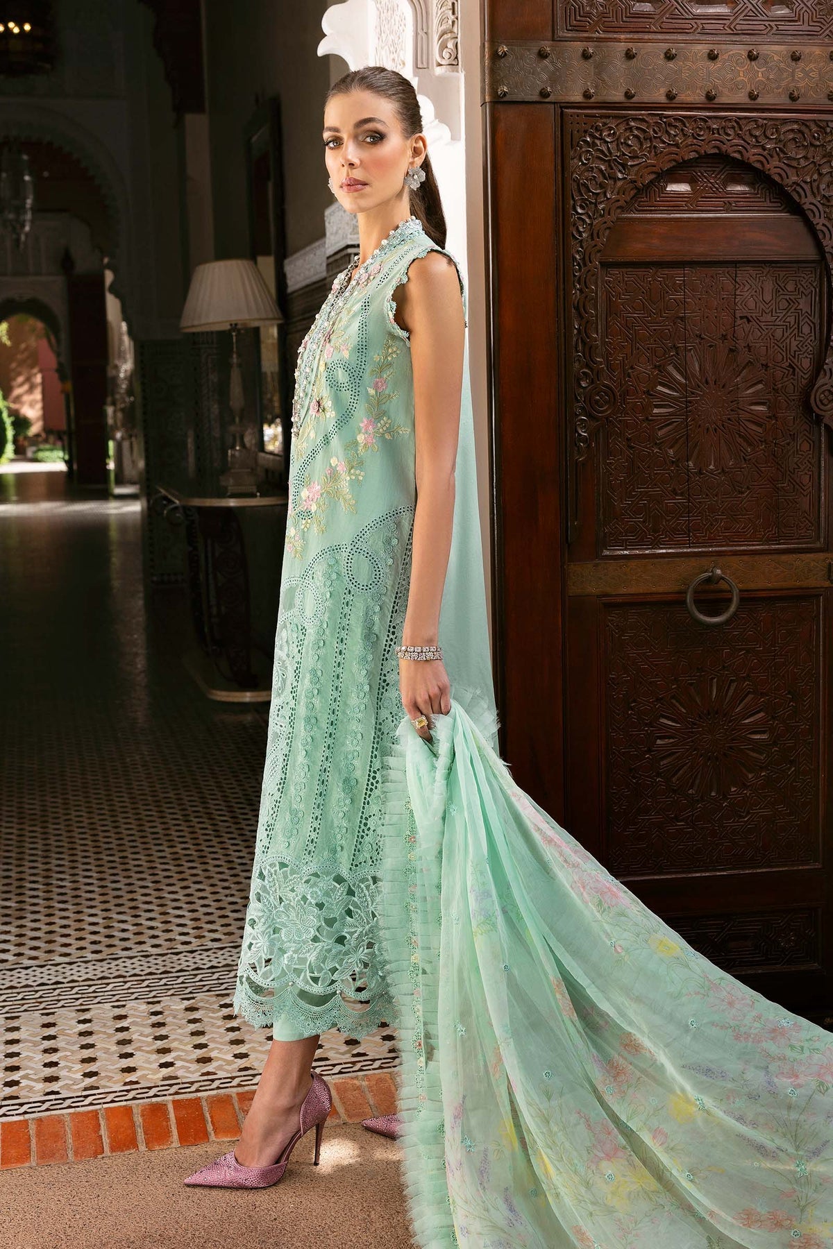 Maria B. Lawn Vol-25 Embroidered Unstitched 3pcs