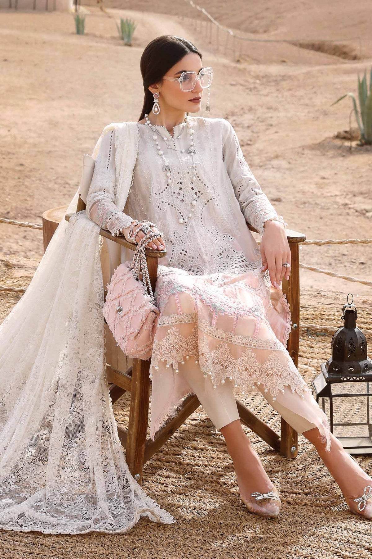 Maria B. Lawn Vol-25 Embroidered Unstitched 3pcs - Jotey