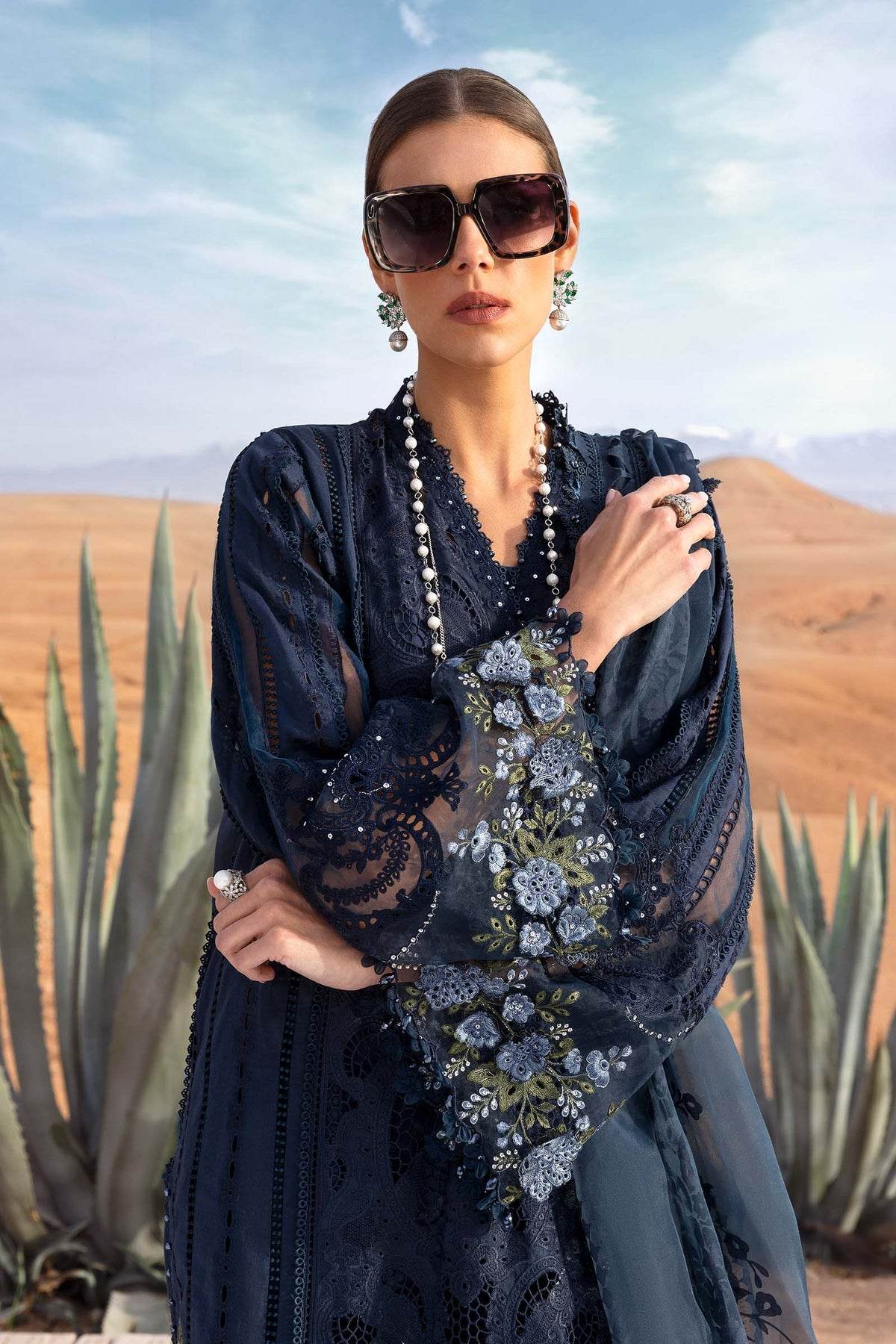 Maria B. Lawn Vol-25 Embroidered Unstitched 3pcs - Jotey