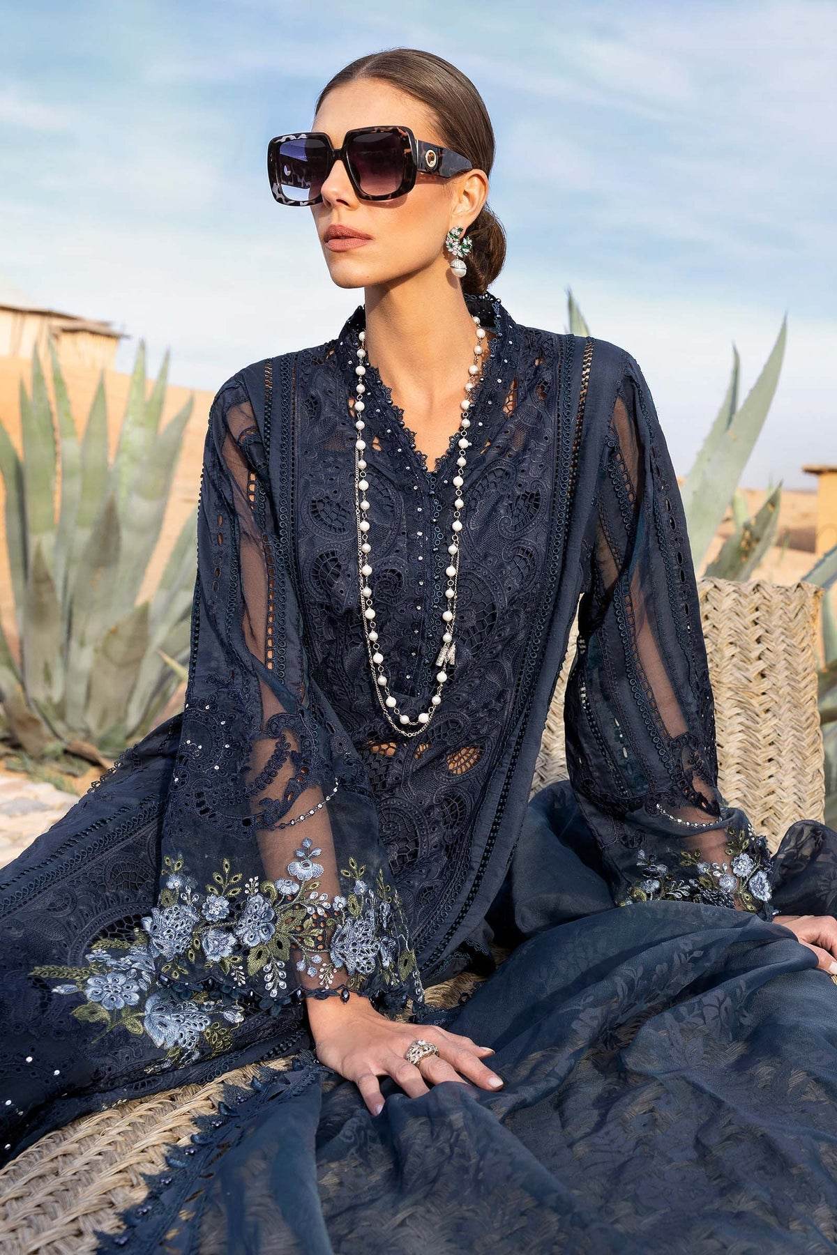 Maria B. Lawn Vol-25 Embroidered Unstitched 3pcs - Jotey