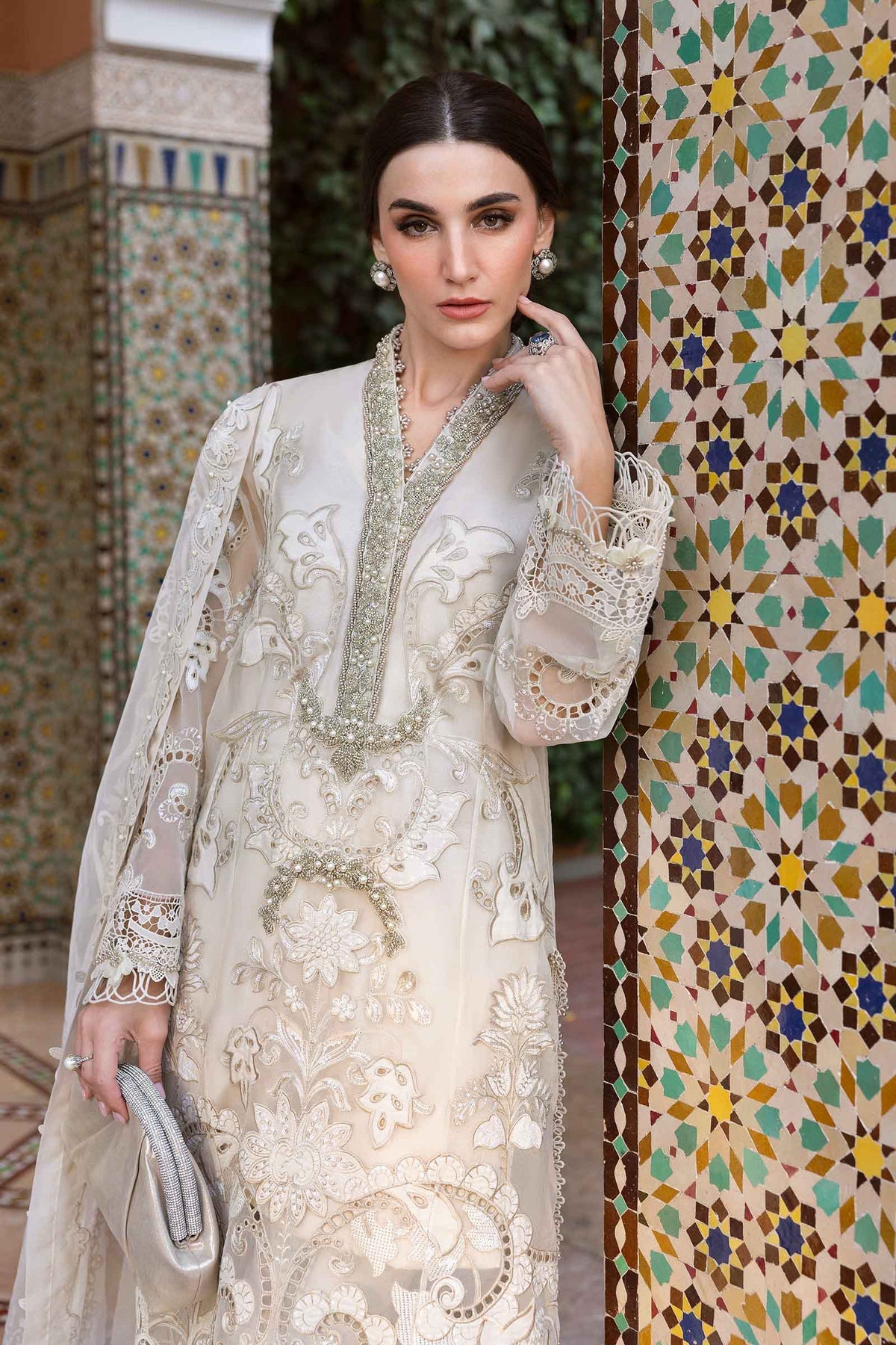 Maria B. Lawn Vol-25 Embroidered Unstitched 3pcs