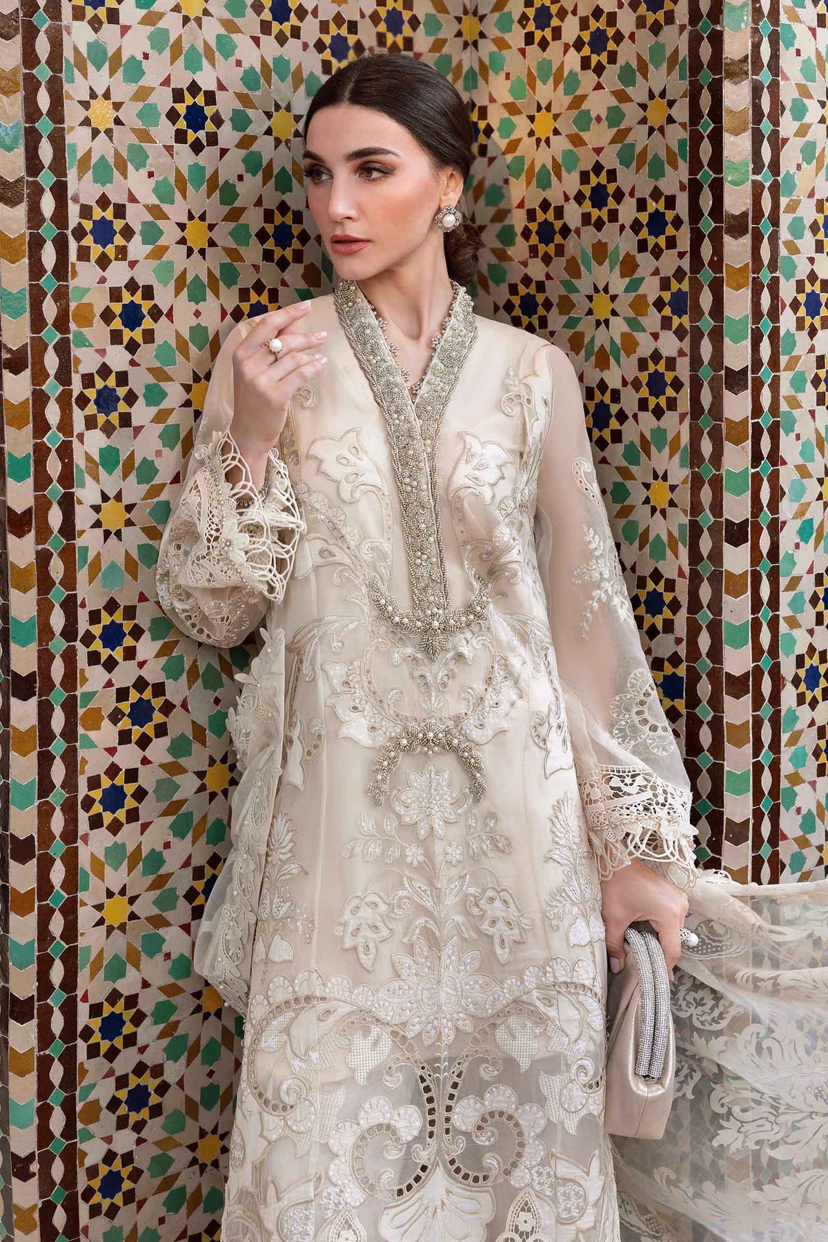 Maria B. Lawn Vol-25 Embroidered Unstitched 3pcs