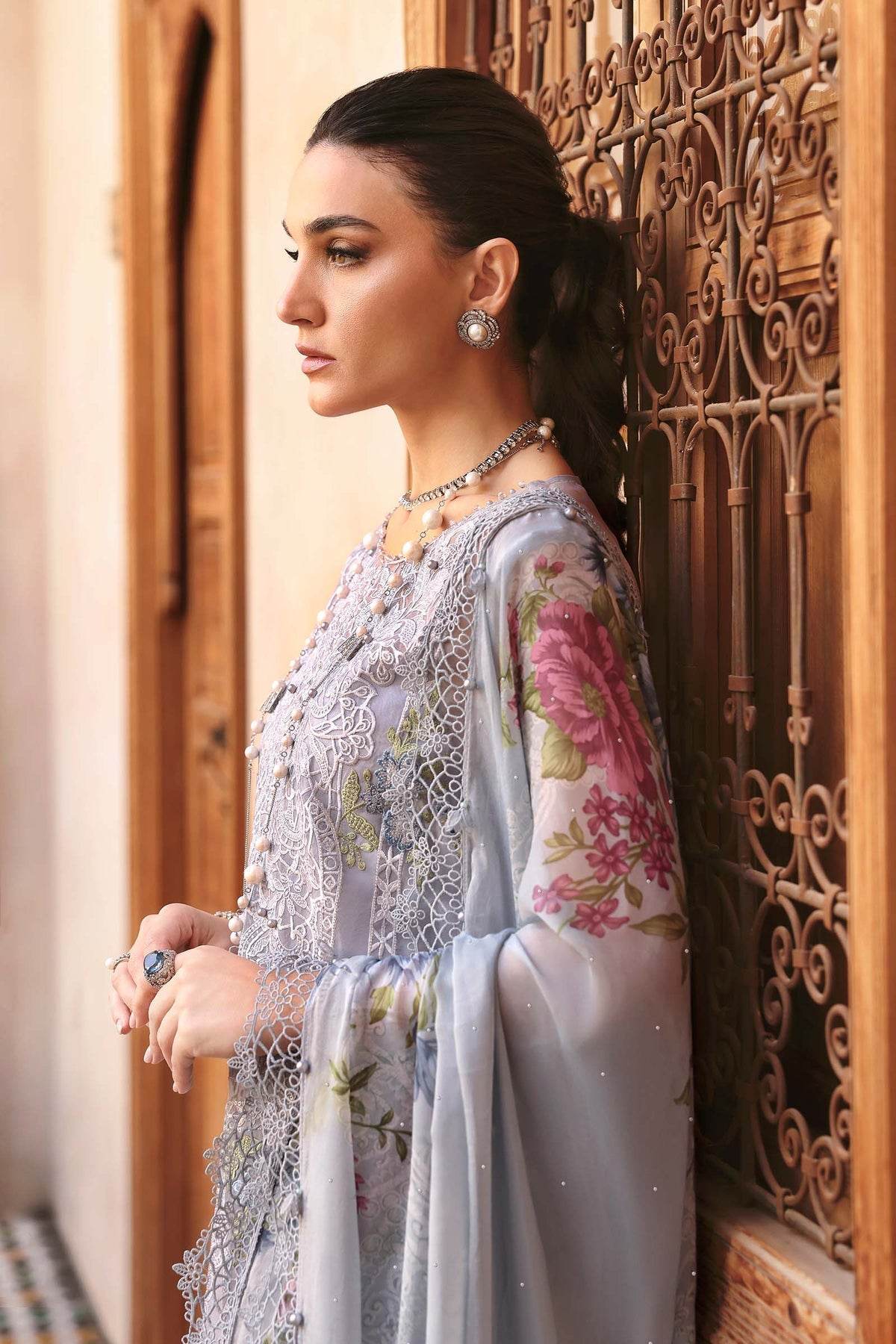 Maria B. Lawn Vol-25 Embroidered Unstitched 3pcs - Jotey