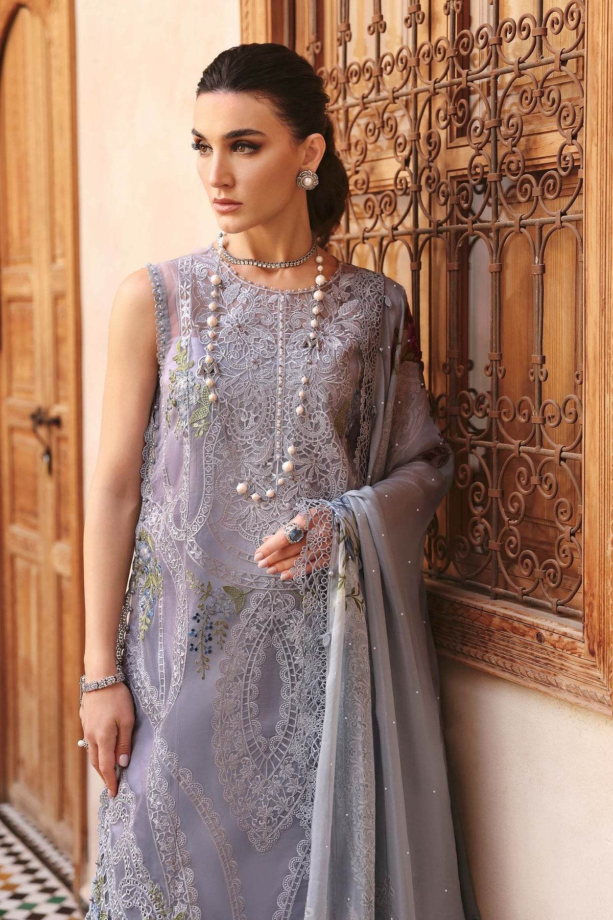 Maria B. Lawn Vol-25 Embroidered Unstitched 3pcs - Jotey