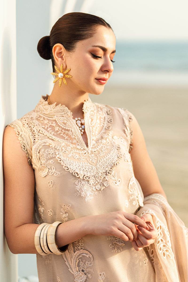 Qalamkar Sahil Embroidered Luxury Lawn 3pcs - Jotey