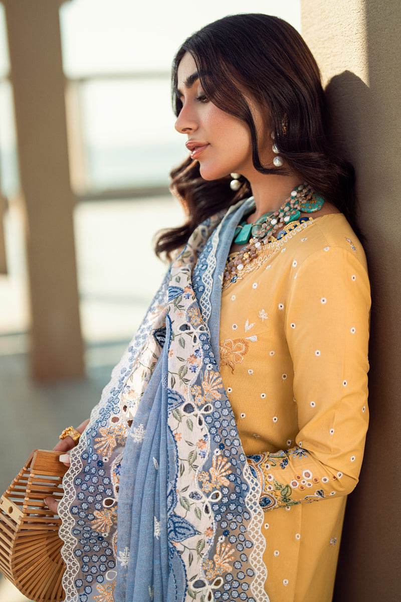 Qalamkar Sahil Embroidered Luxury Lawn 3pcs - Jotey