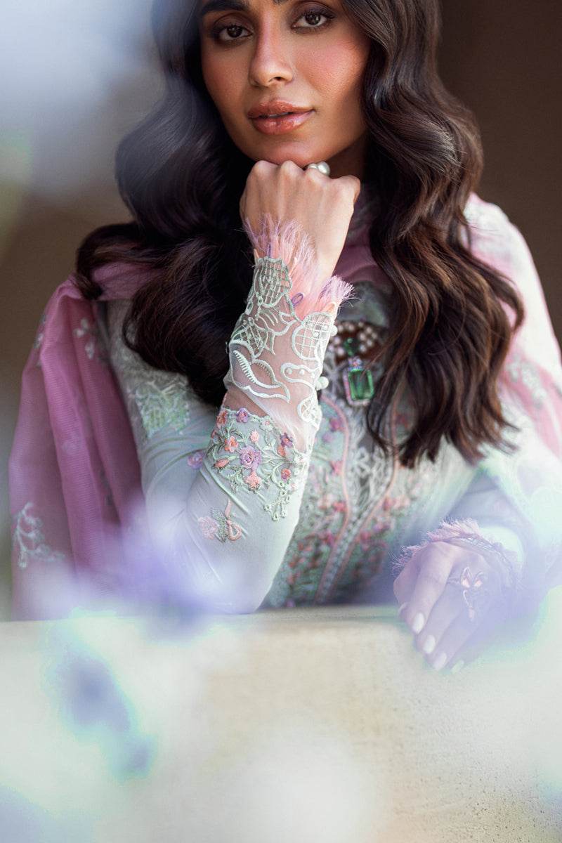 Qalamkar Sahil Embroidered Luxury Lawn 3pcs - Jotey