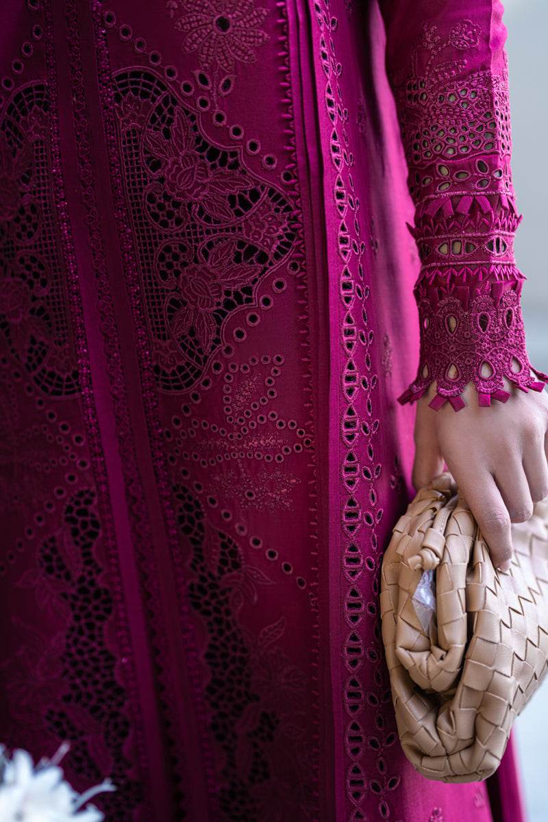 Qalamkar Sahil Embroidered Luxury Lawn 3pcs - Jotey