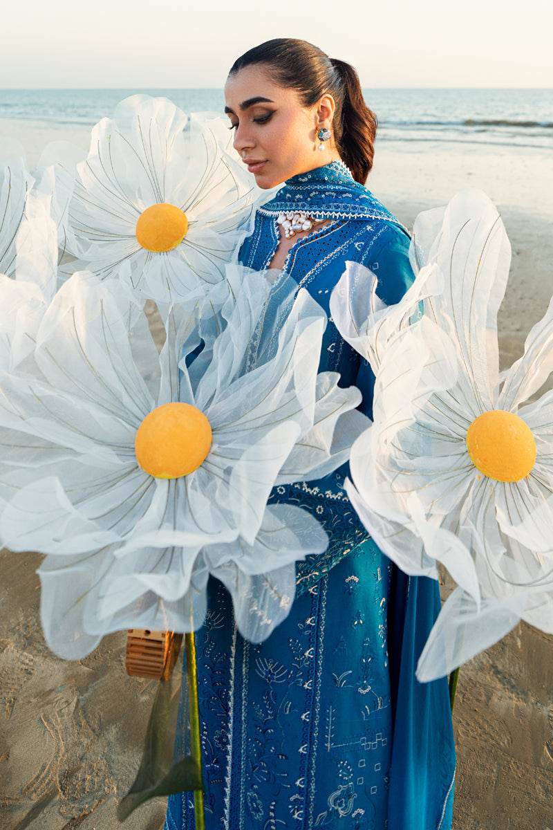 Qalamkar Sahil Embroidered Luxury Lawn 3pcs - Jotey
