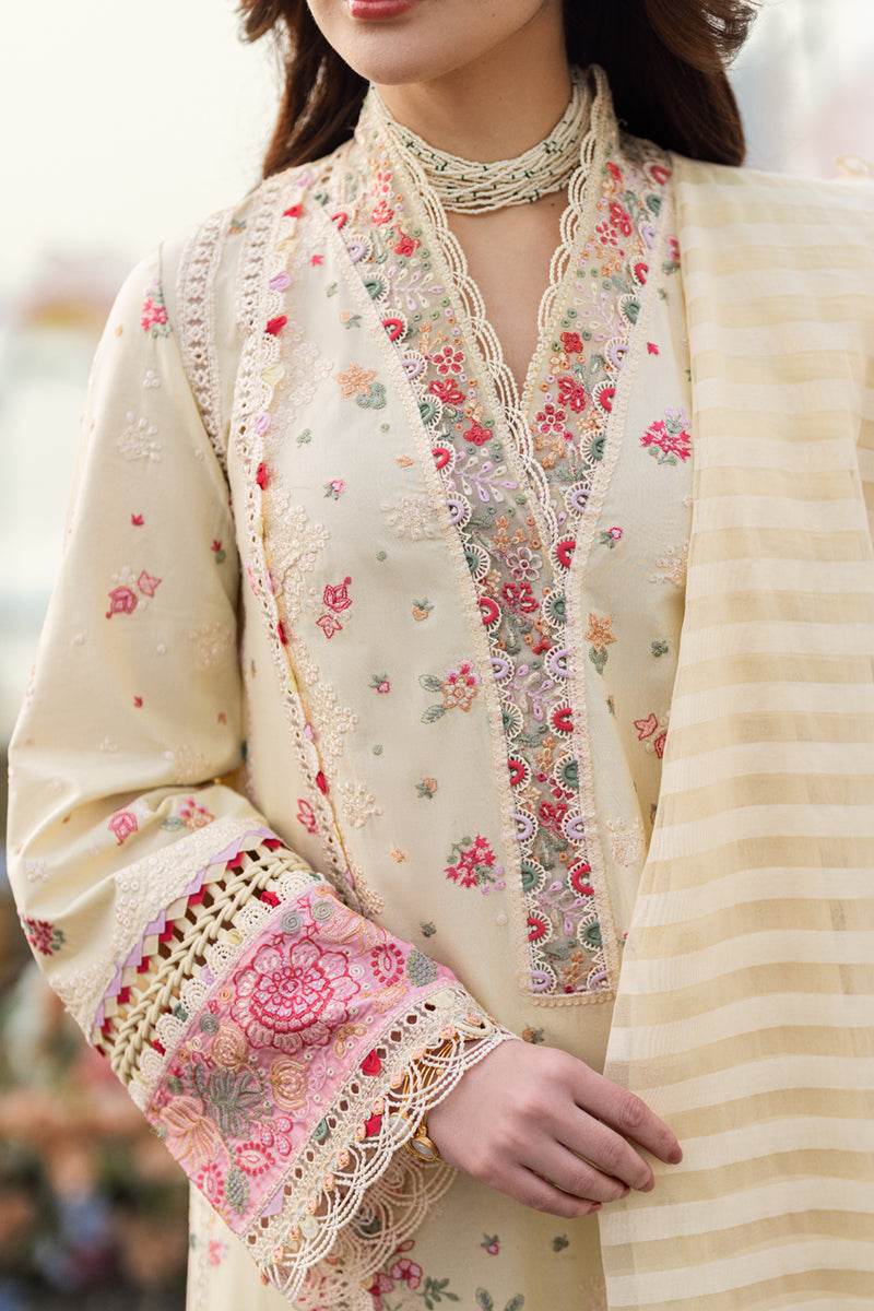Qalamkar Sahil Embroidered Luxury Lawn 3pcs - Jotey