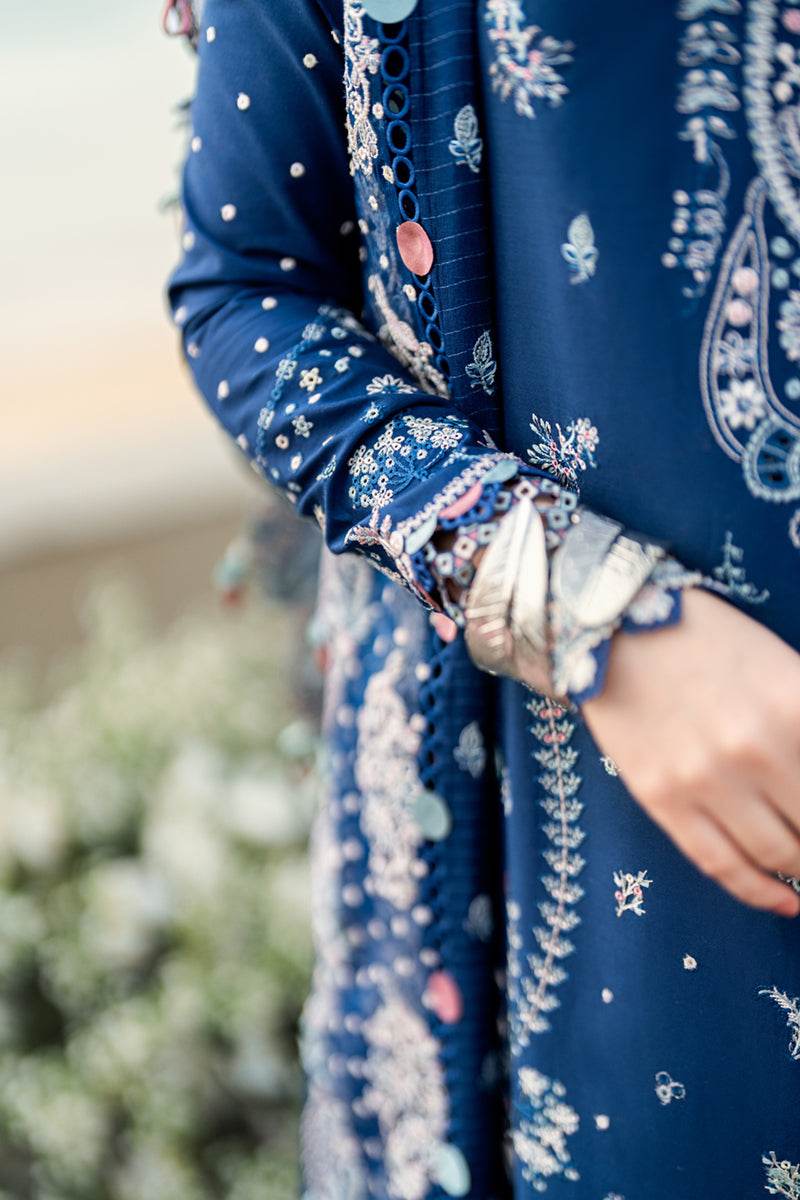 Qalamkar Sahil Embroidered Luxury Lawn 3pcs - Jotey