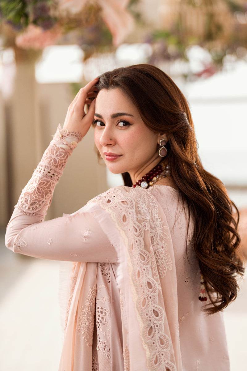 Qalamkar Sahil Embroidered Luxury Lawn 3pcs - Jotey