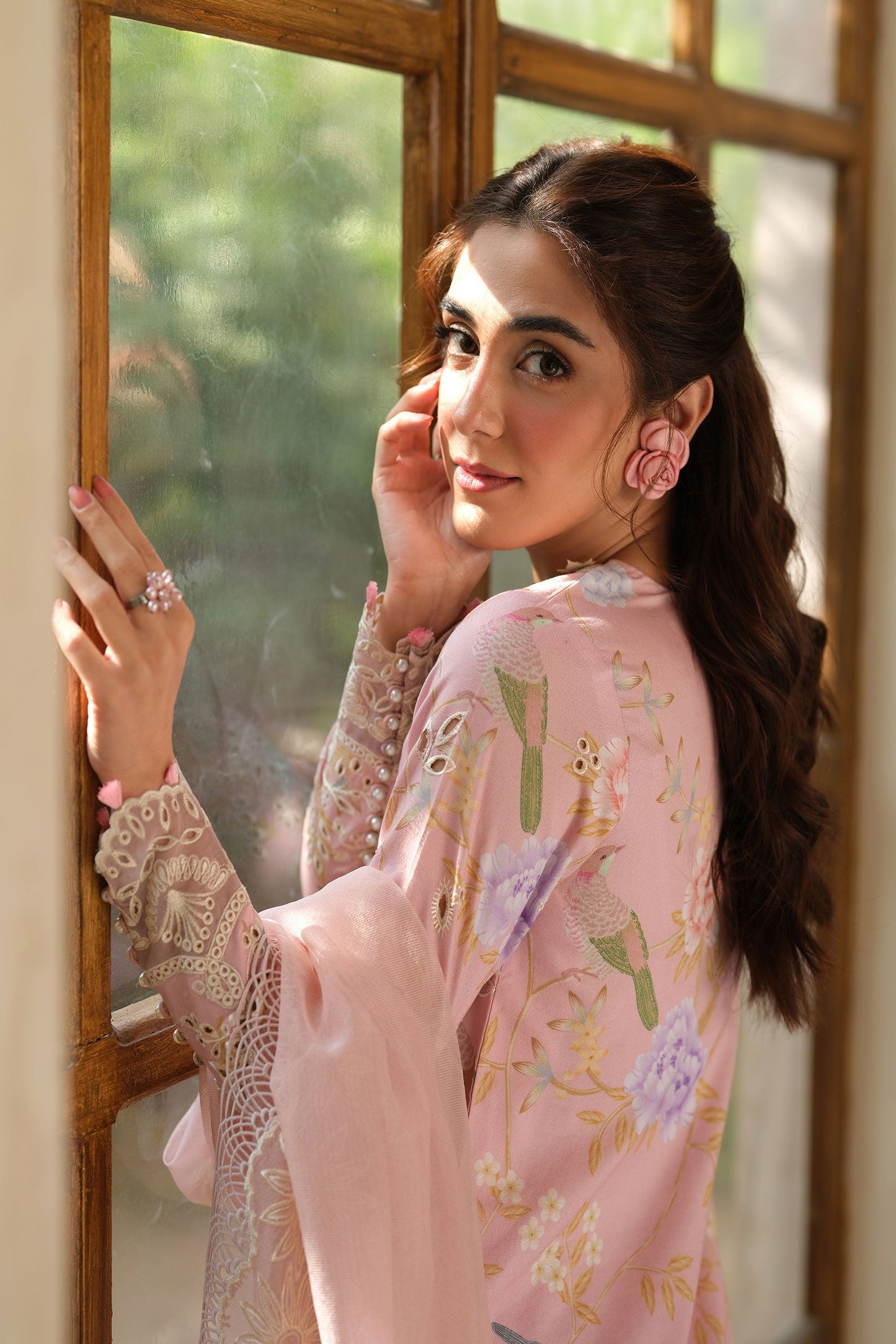 Maryam Hussain Luxury Lawn'25 Embroidered Unstitched 3pcs