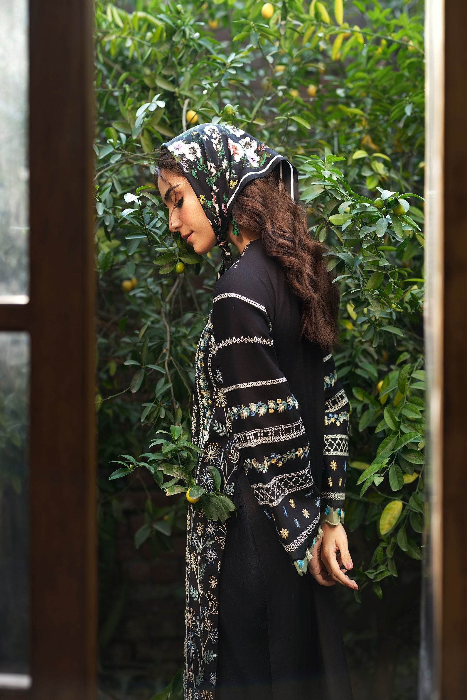 Maryam Hussain Luxury Lawn'25 Embroidered Unstitched 3pcs - Jotey