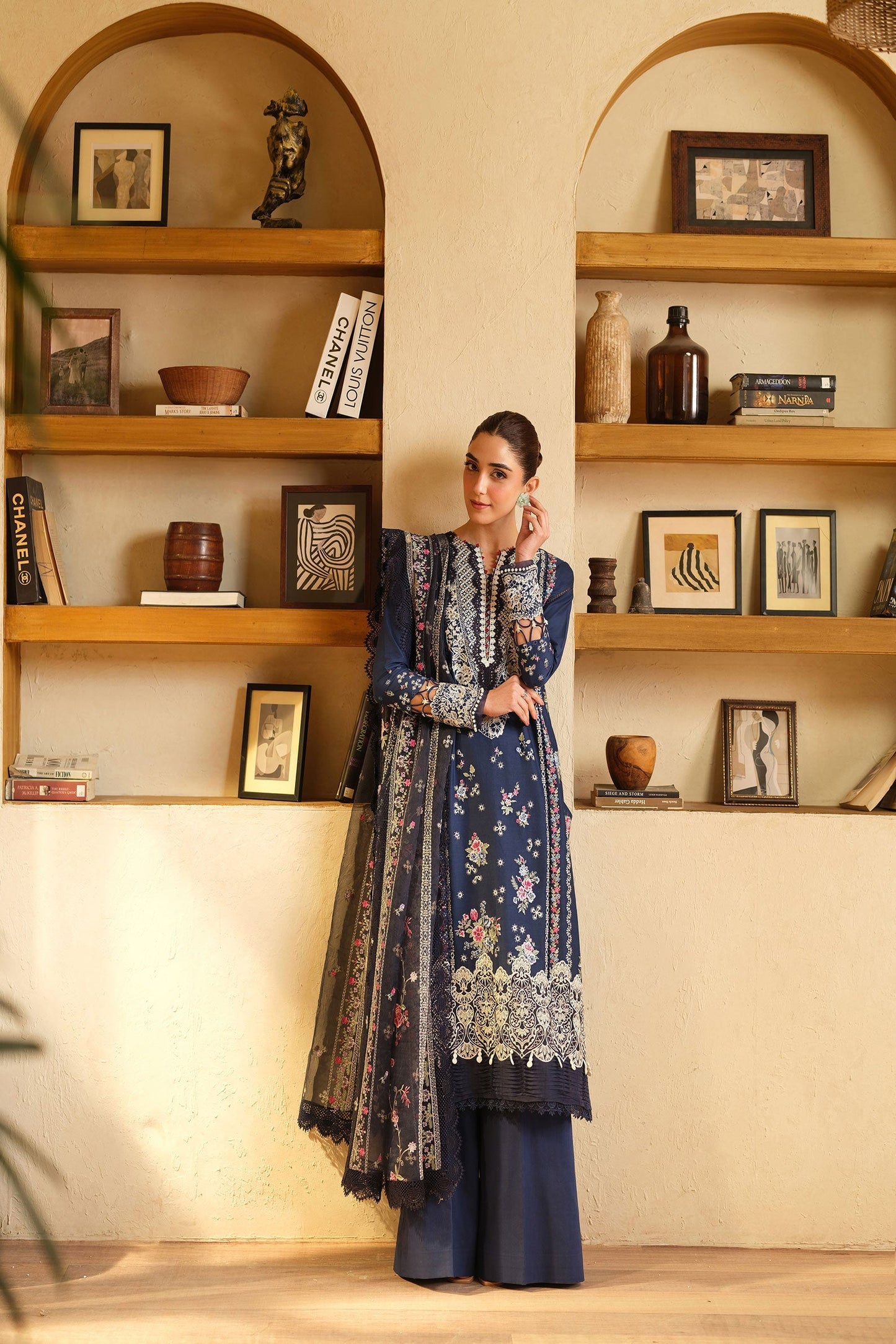 Maryam Hussain Luxury Lawn'25 Embroidered Unstitched 3pcs