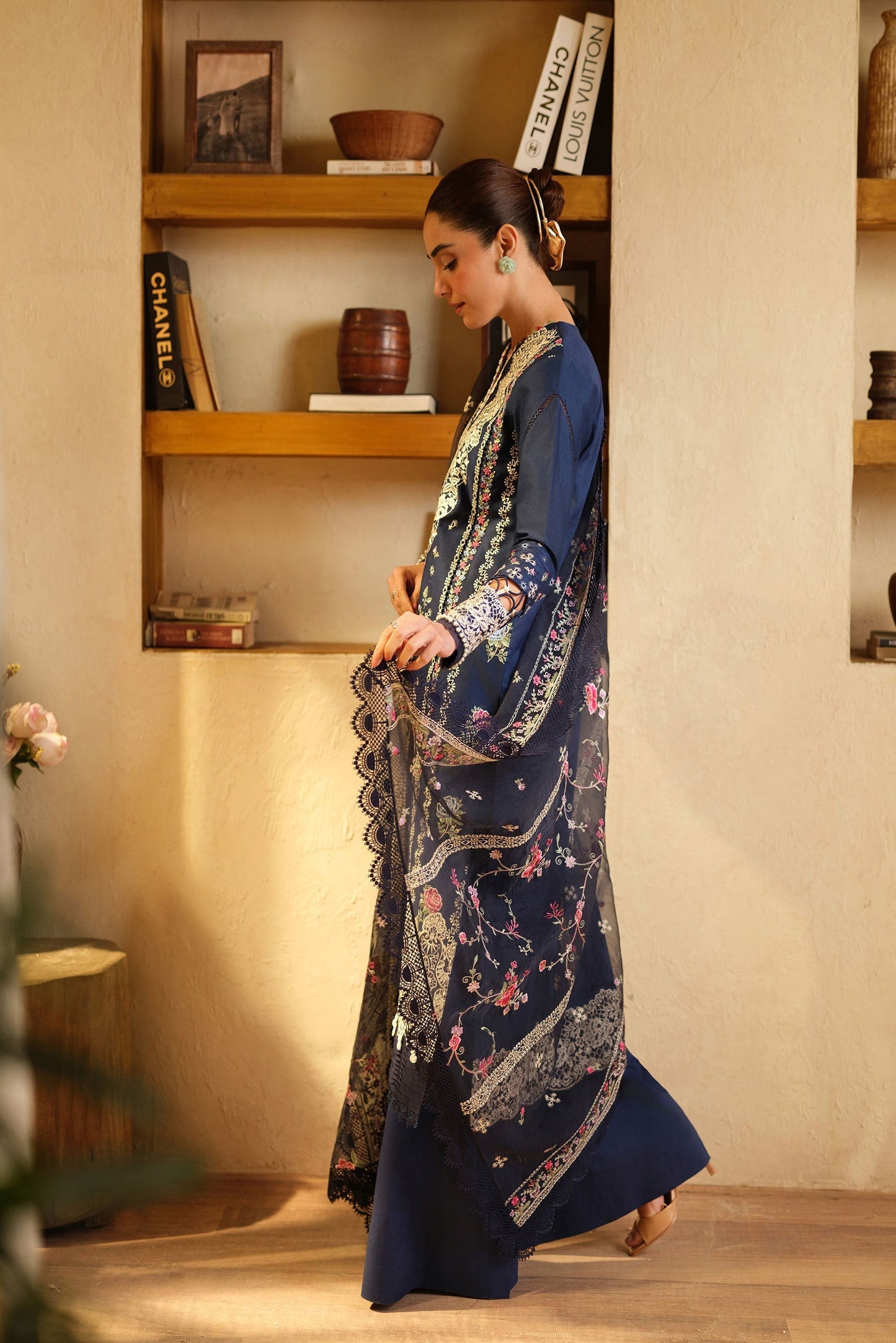 Maryam Hussain Luxury Lawn'25 Embroidered Unstitched 3pcs