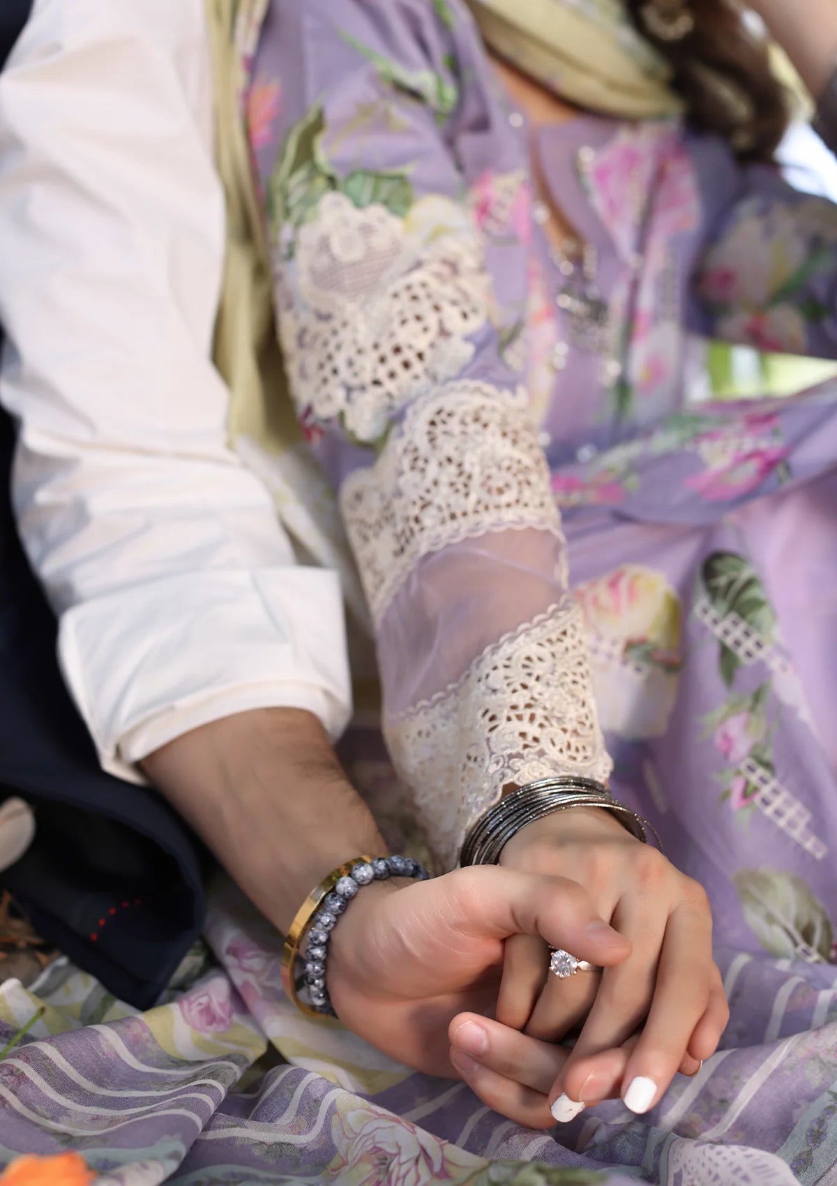 Elaf Print Chikankari Lawn Unstitched 3pcs - Jotey