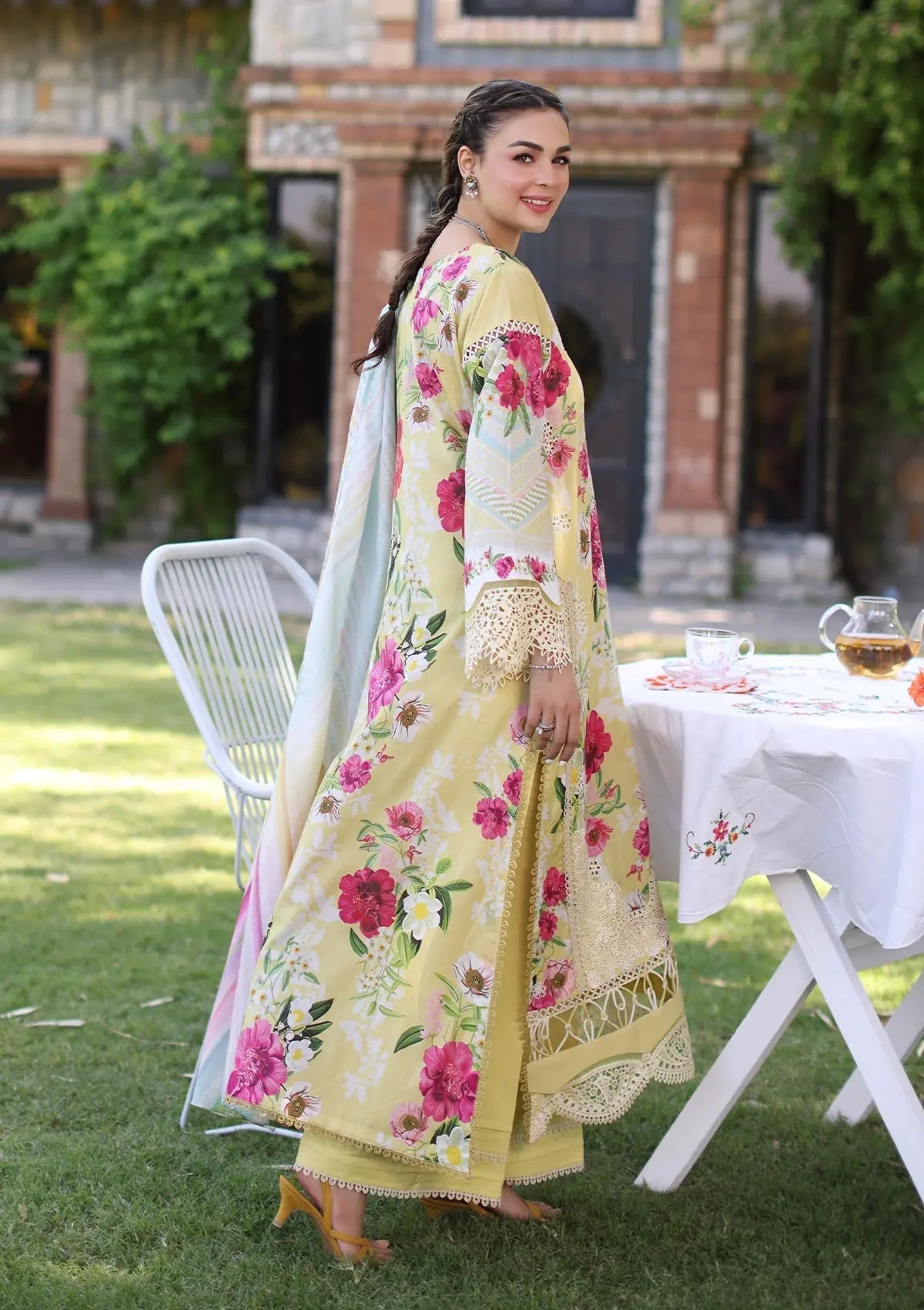 Elaf Print Chikankari Lawn Unstitched 3pcs - Jotey