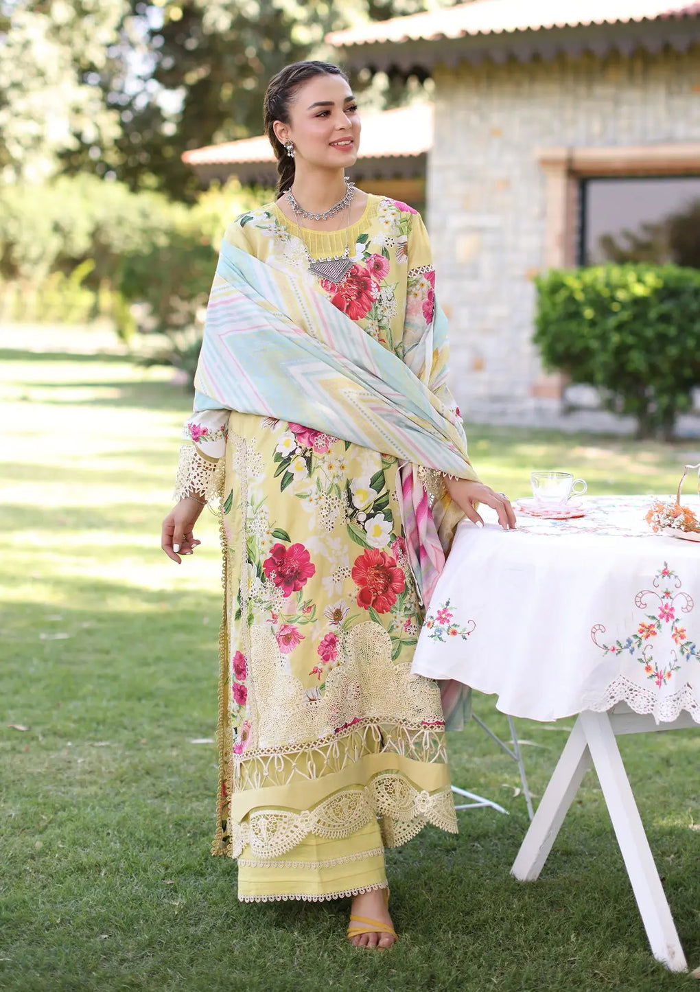 Elaf Print Chikankari Lawn Unstitched 3pcs - Jotey
