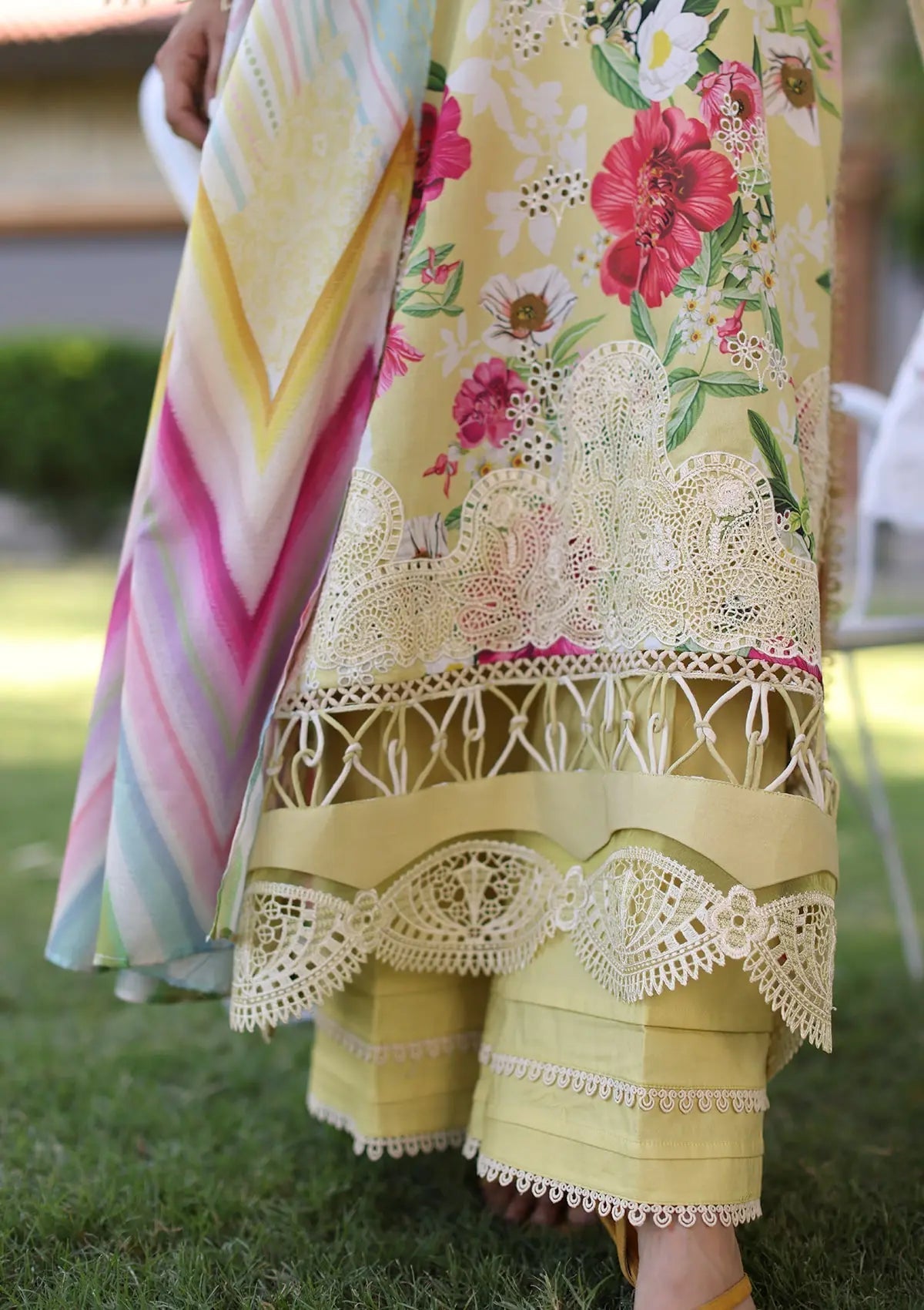 Elaf Print Chikankari Lawn Unstitched 3pcs - Jotey