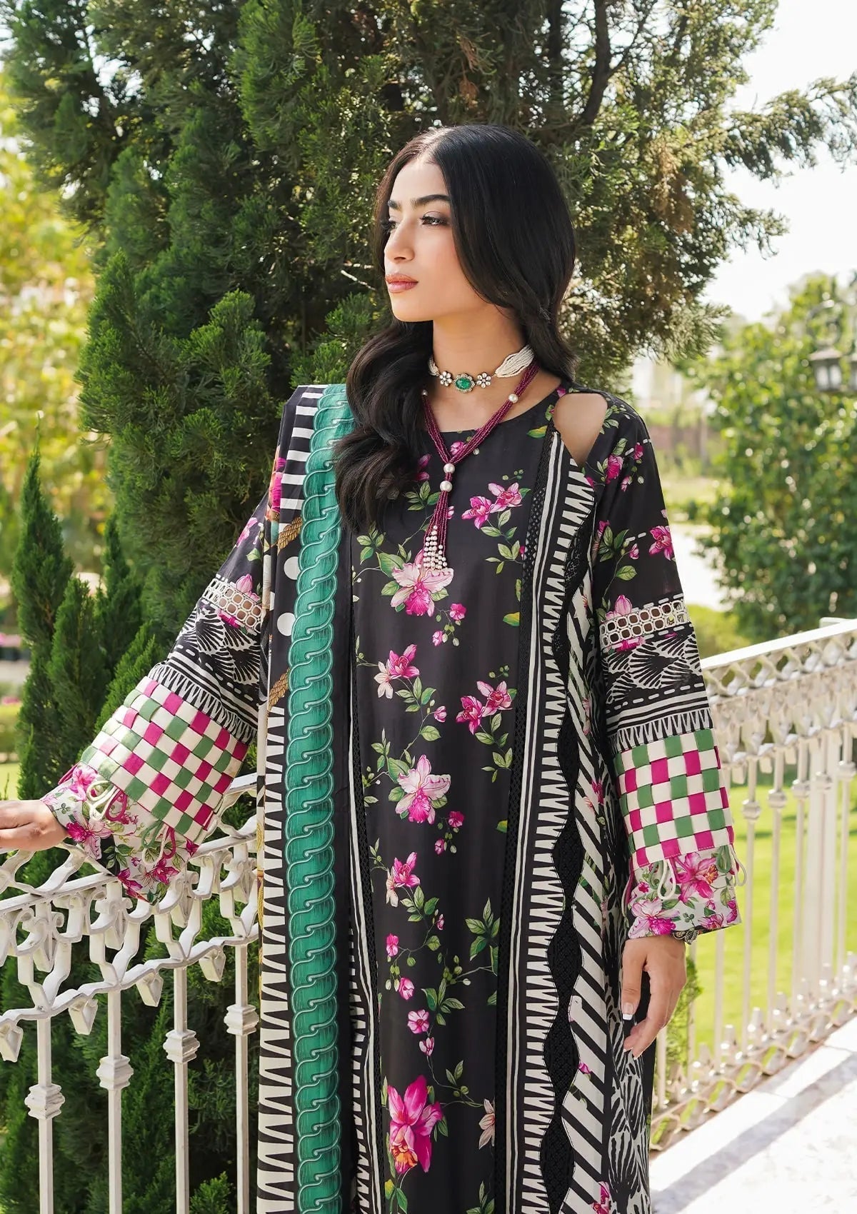 Elaf Printed Lawn Unstitched 3pcs - Jotey
