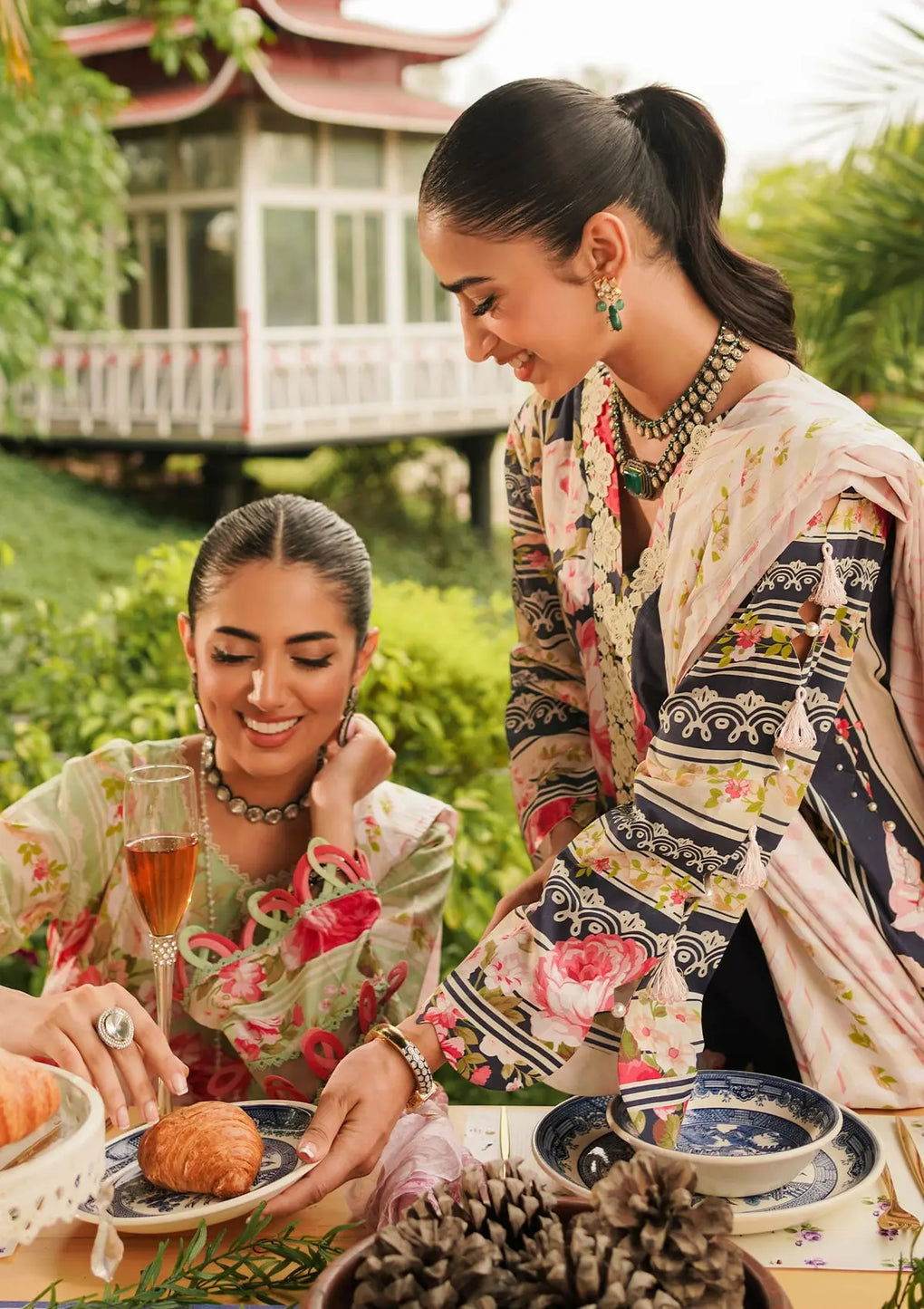 Elaf Printed Lawn Unstitched 3pcs - Jotey