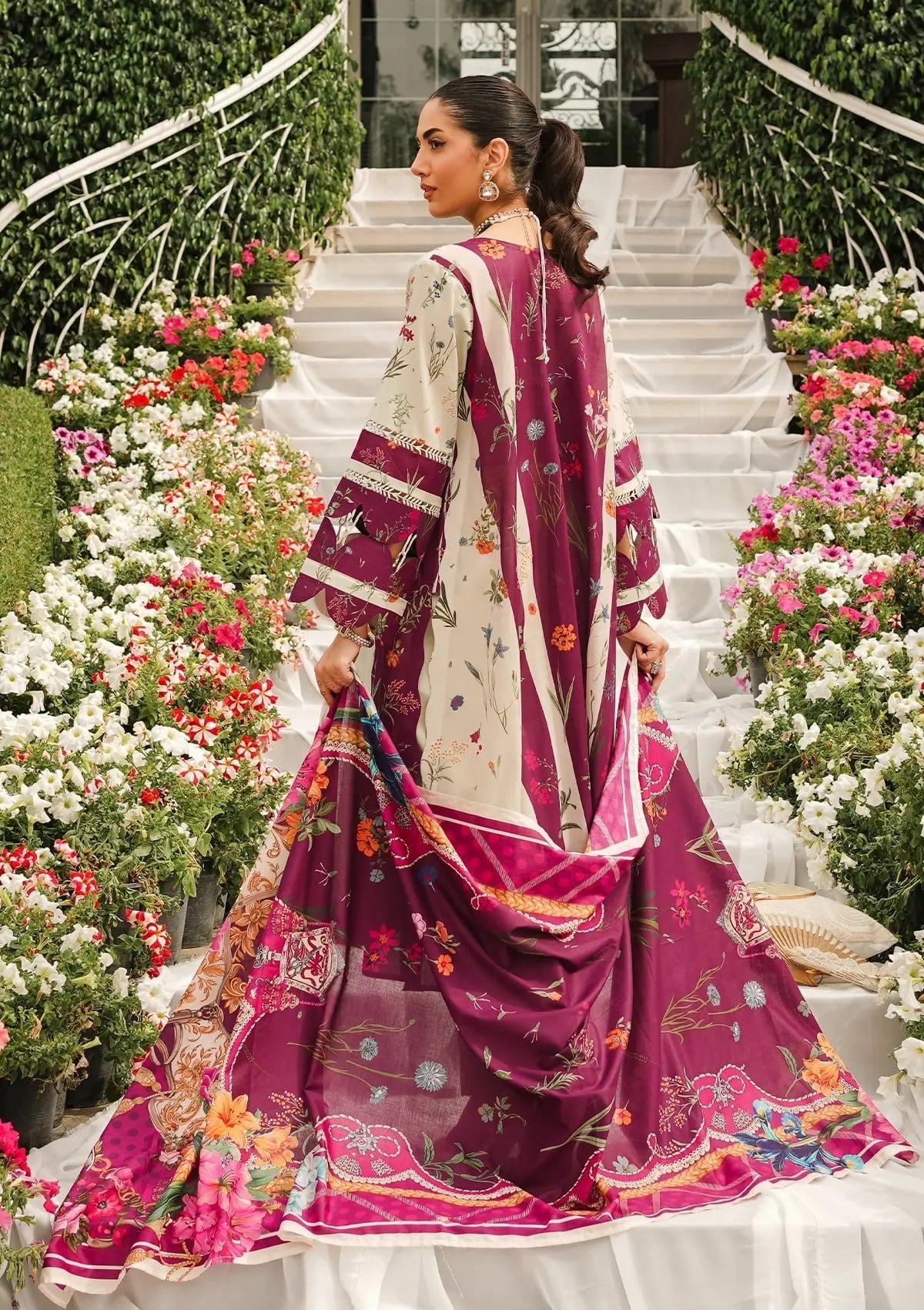 Elaf Printed Lawn Unstitched 3pcs - Jotey