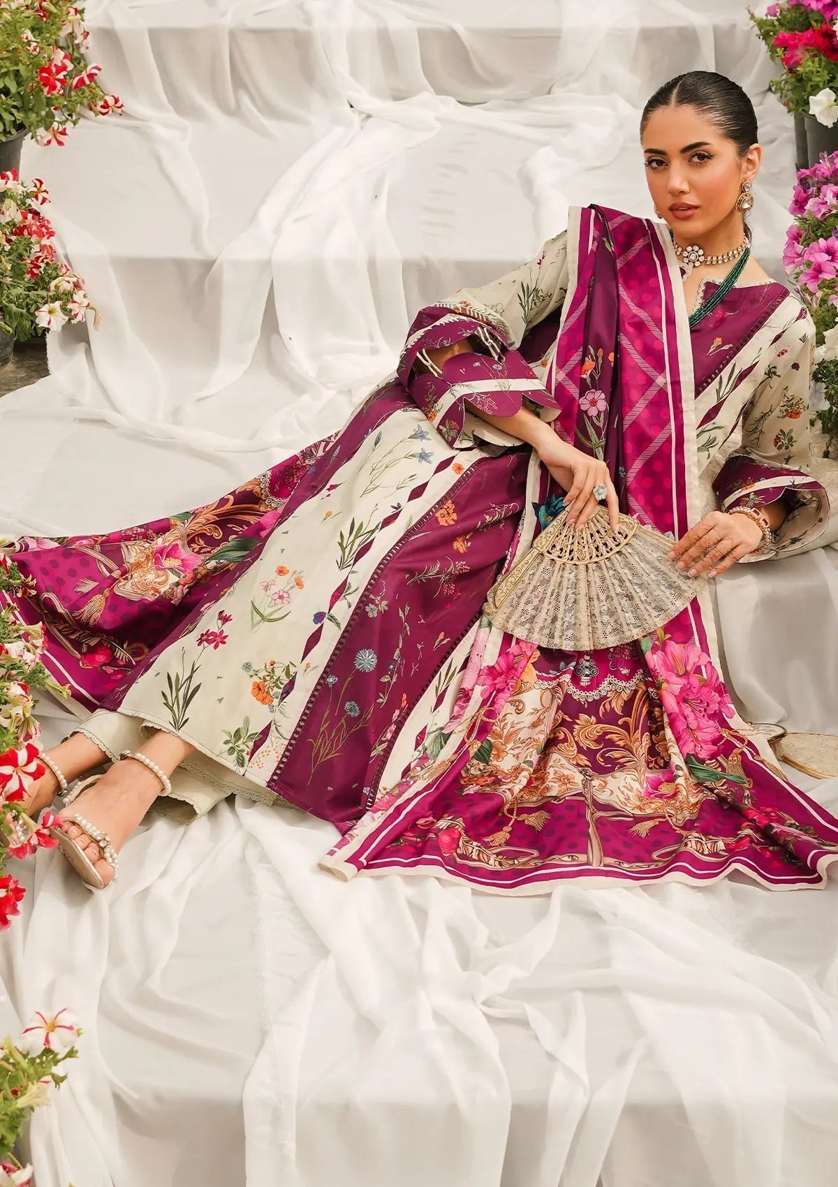 Elaf Printed Lawn Unstitched 3pcs - Jotey