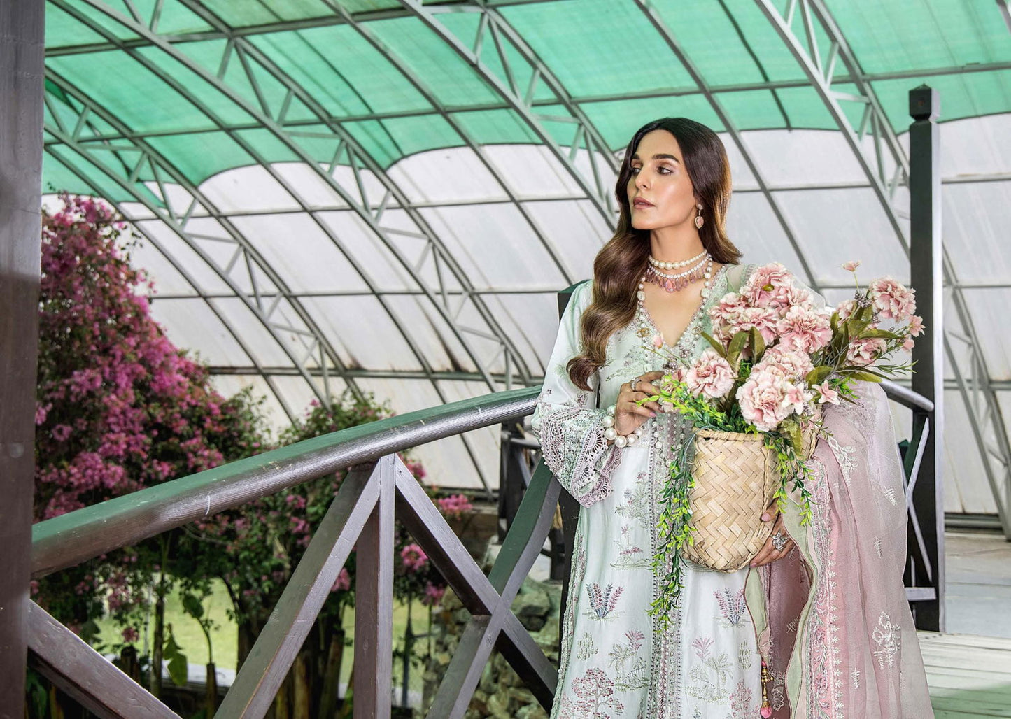 Eshaisha Luxury Lawn Embroidered Unstitched 3pcs - Jotey