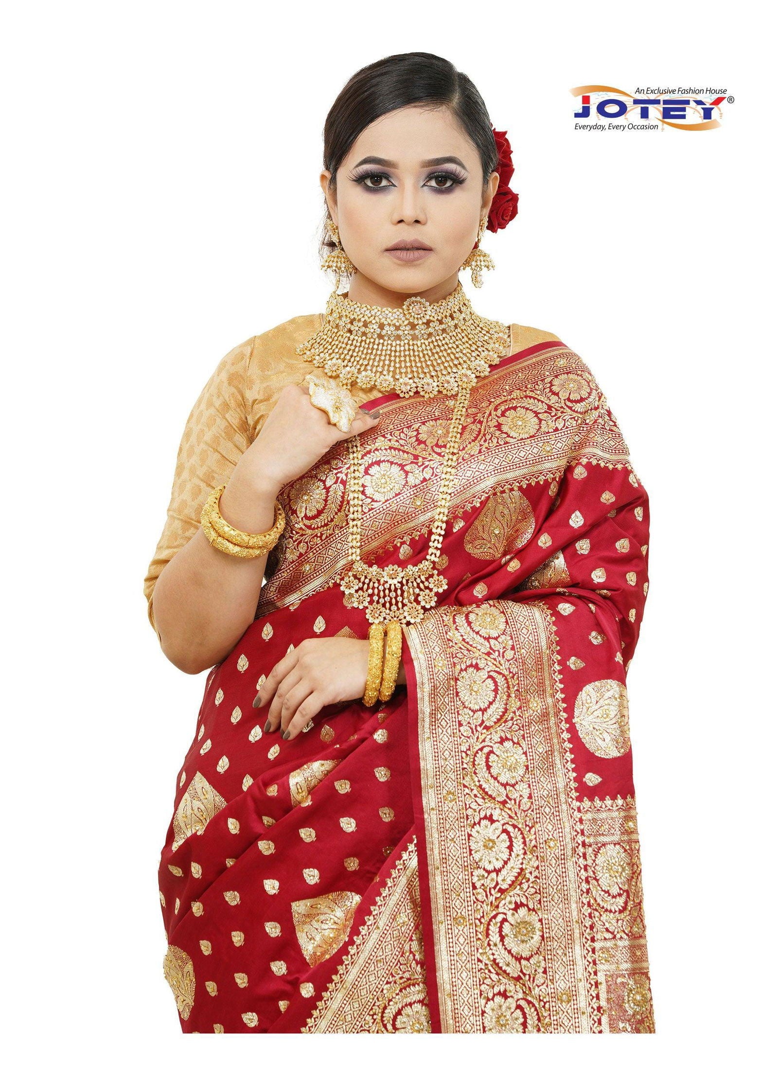 Floral Woven Pure Banarasi Silk Saree in Maroon - Jotey