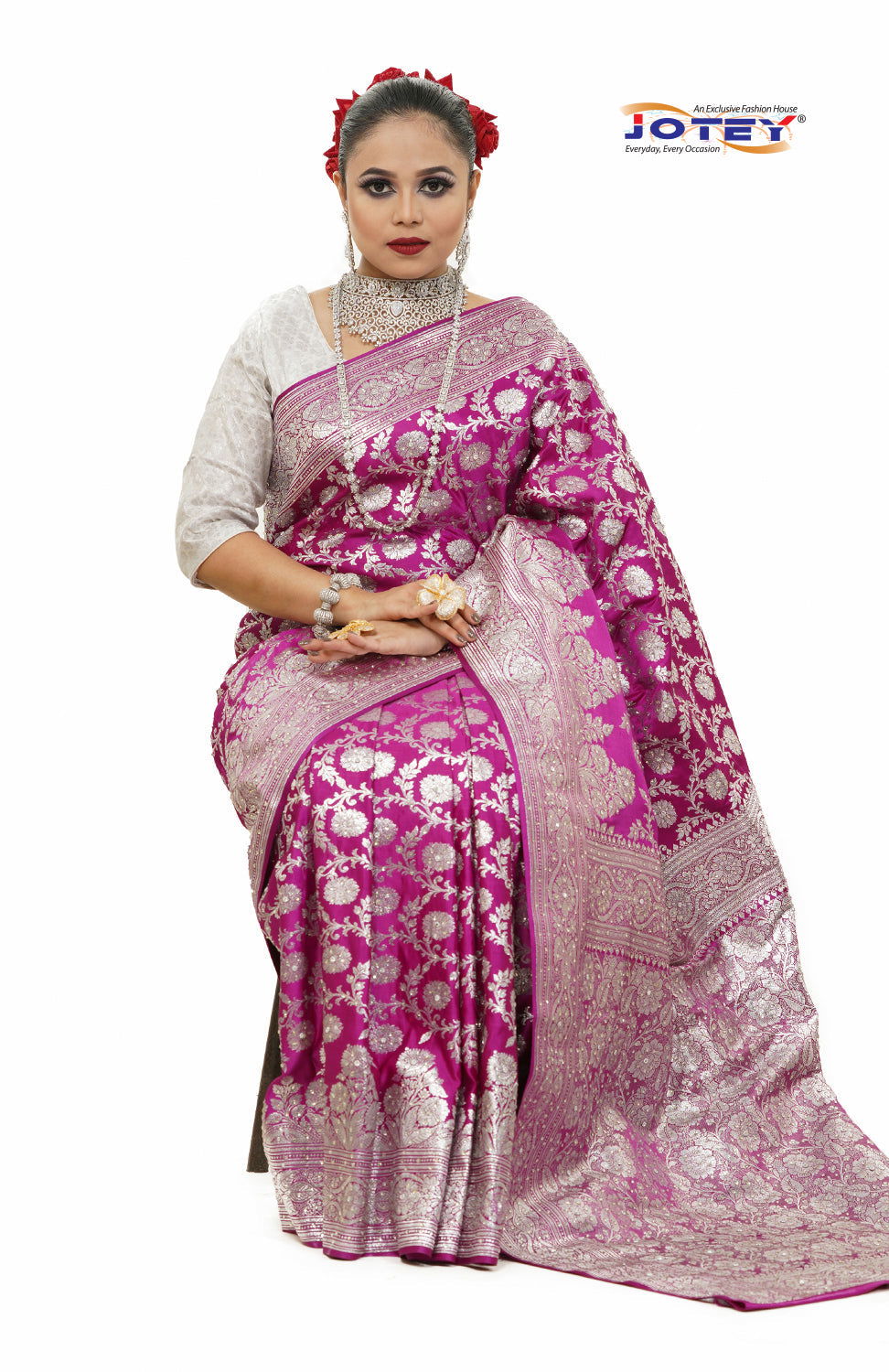 Floral Woven Pure Banarasi Silk Saree in Purple - Jotey