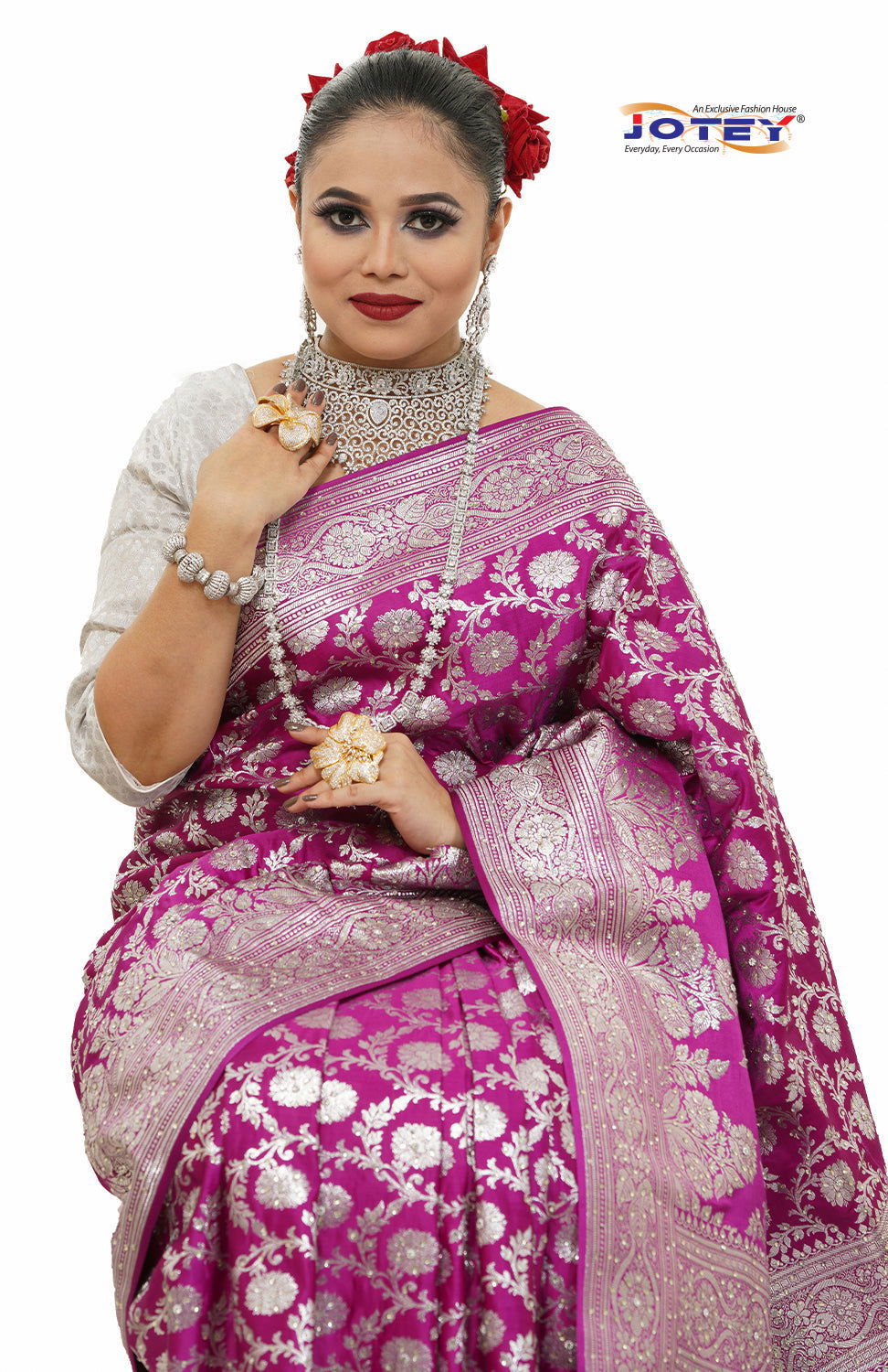 Floral Woven Pure Banarasi Silk Saree in Purple - Jotey