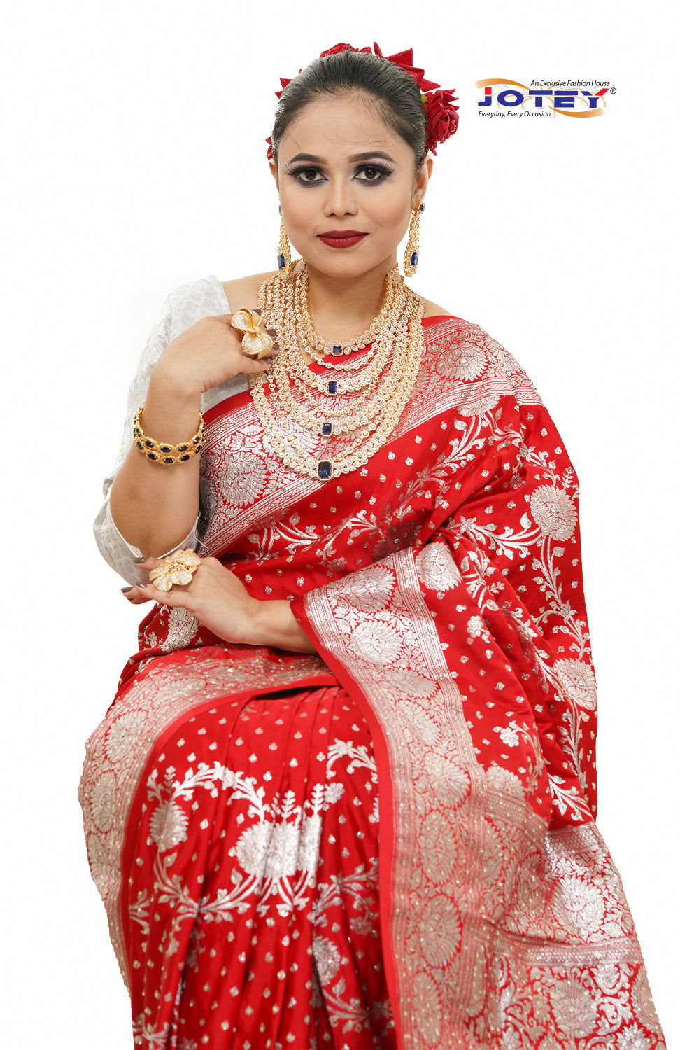 Floral Woven Pure Banarasi Silk Saree in Red - Jotey