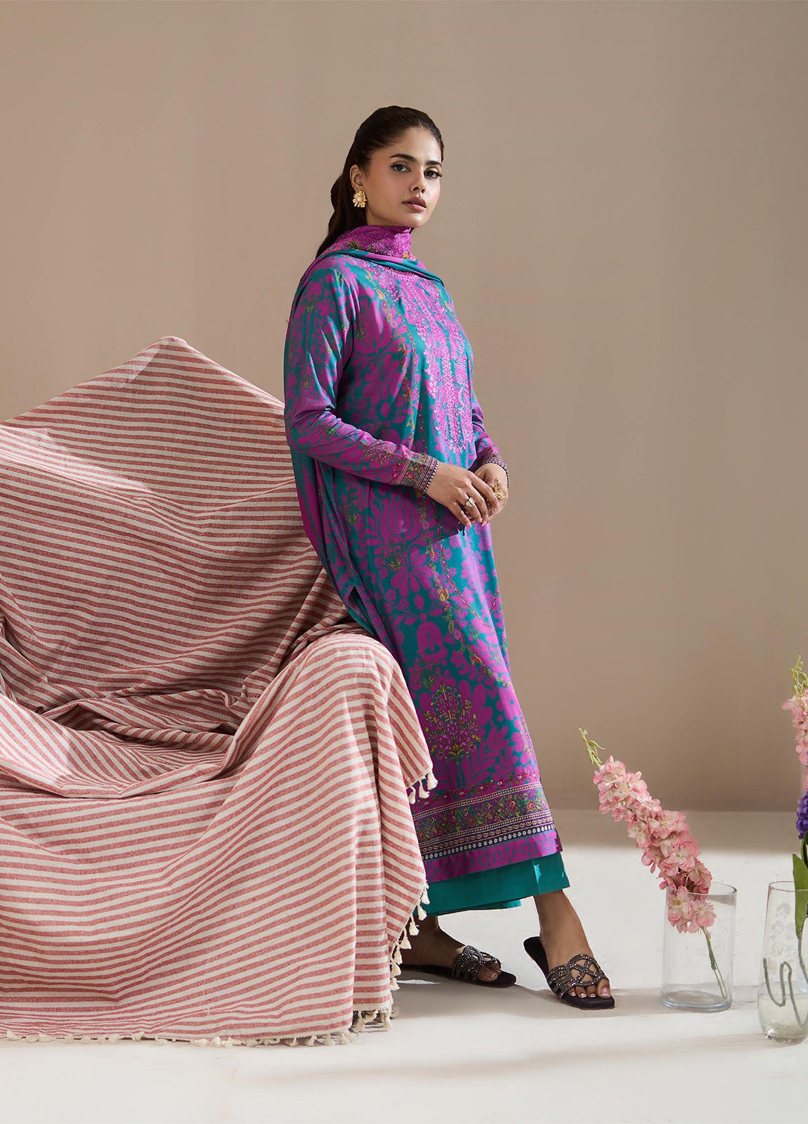 Hania By Binaas Premium Lawn Edition Vol 03 Unstitched 3Pcs