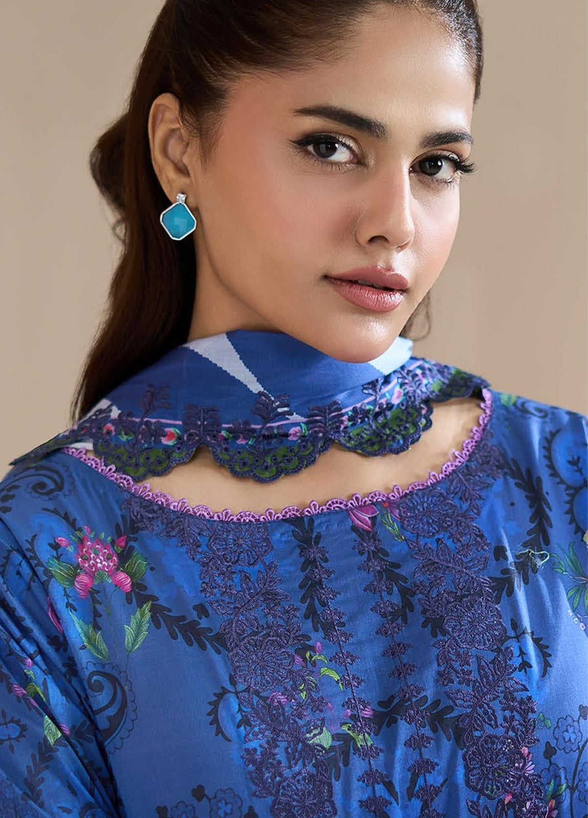 Hania By Binaas Premium Lawn Edition Vol 03 Unstitched 3Pcs