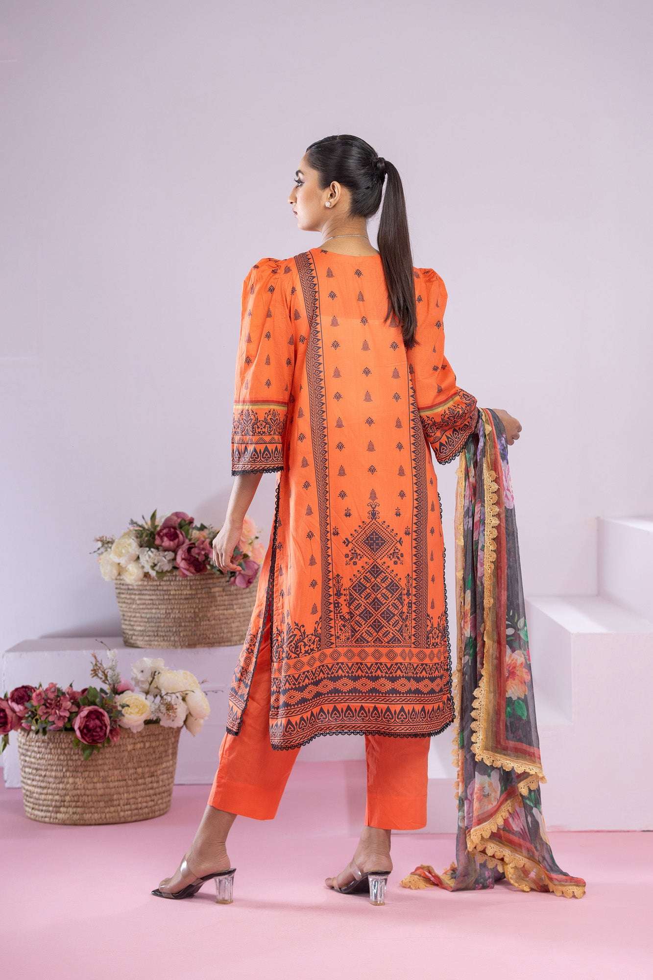Inaya Embroidered & Sequence Work Unstitched 3pcs
