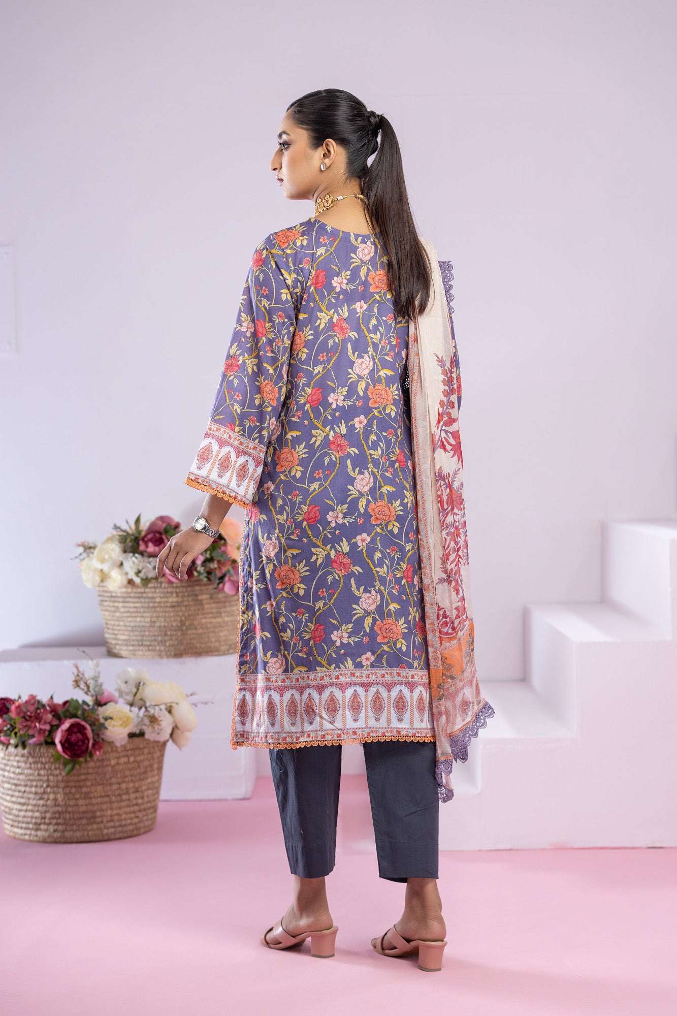 Inaya Embroidered & Sequence Work Unstitched 3pcs